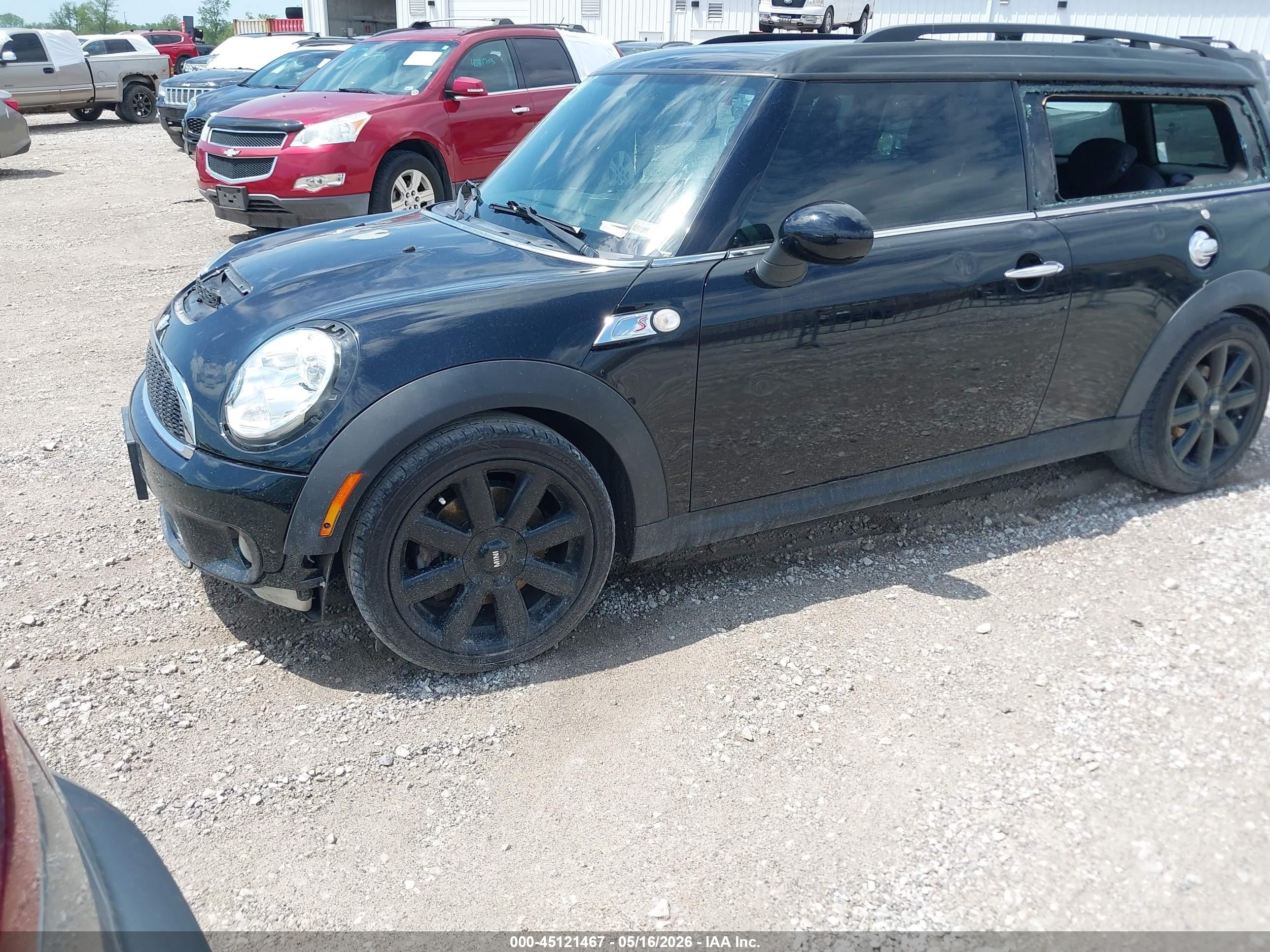 2010 Mini Cooper S Clubman   Black vin: WMWMM3C56ATP76113