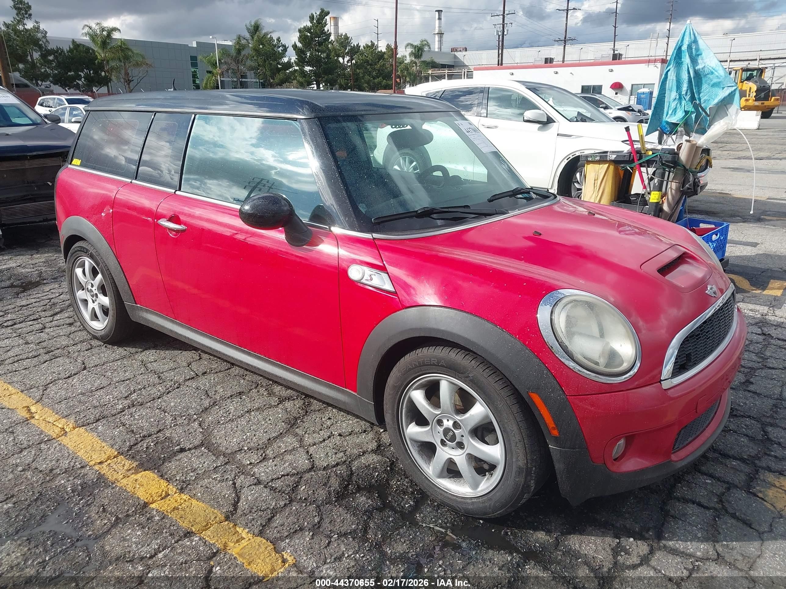 2010 Mini Cooper S Clubman   Red vin: WMWMM3C56ATP94157