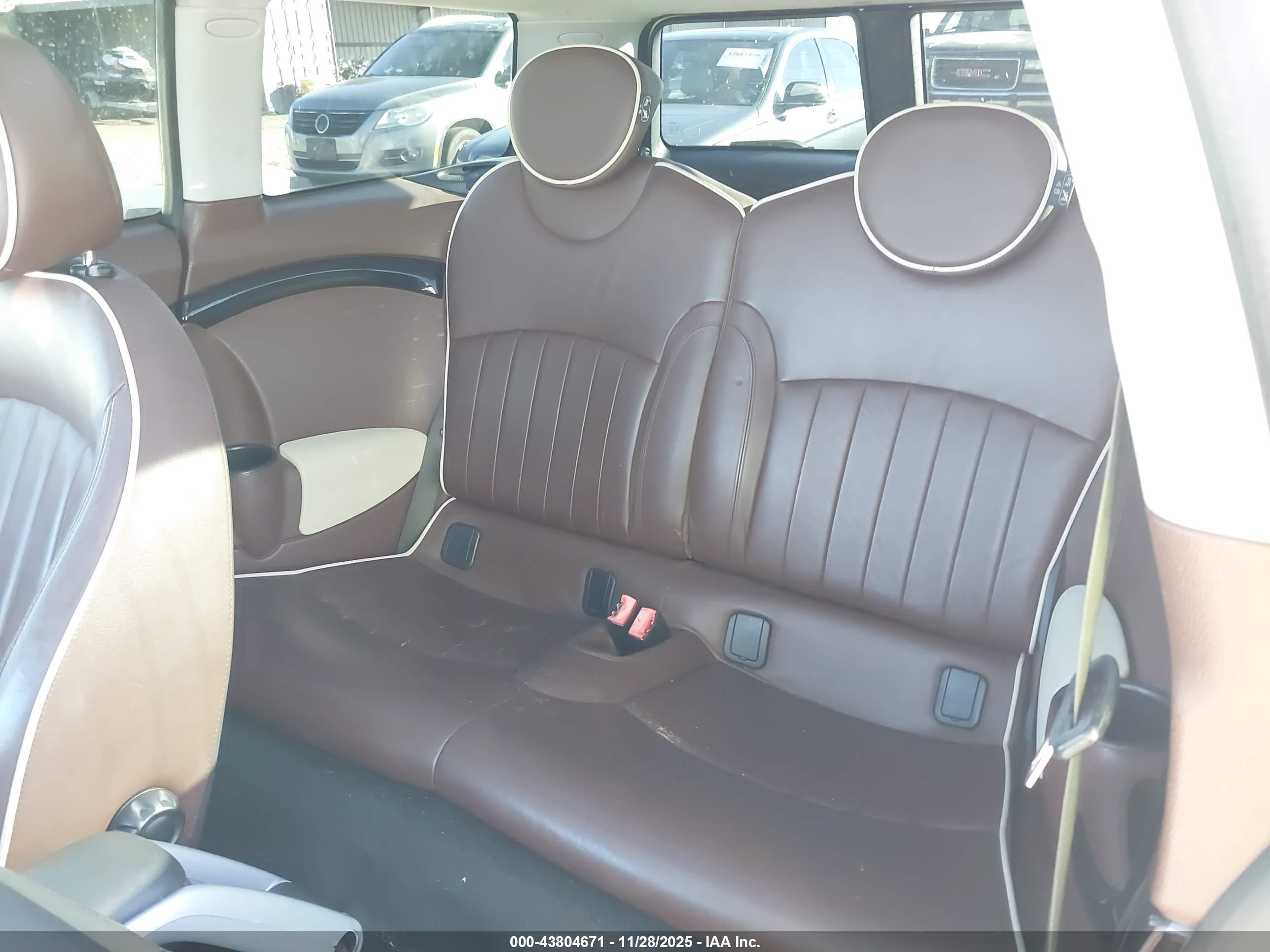 2010 Mini Cooper S Clubman   Cream vin: WMWMM3C57ATP94538