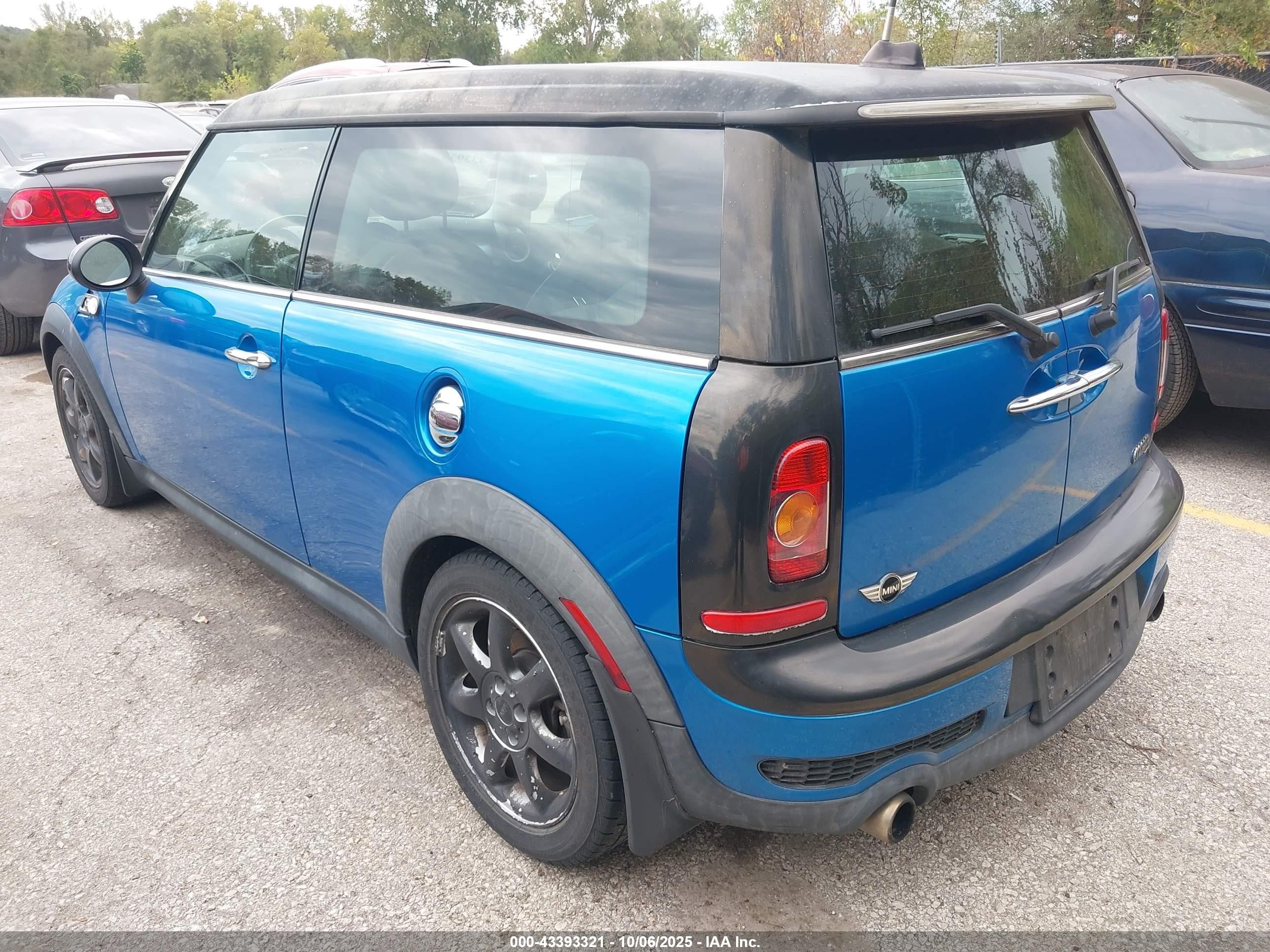 2010 Mini Cooper S Clubman   Синий vin: WMWMM3C59ATP75067