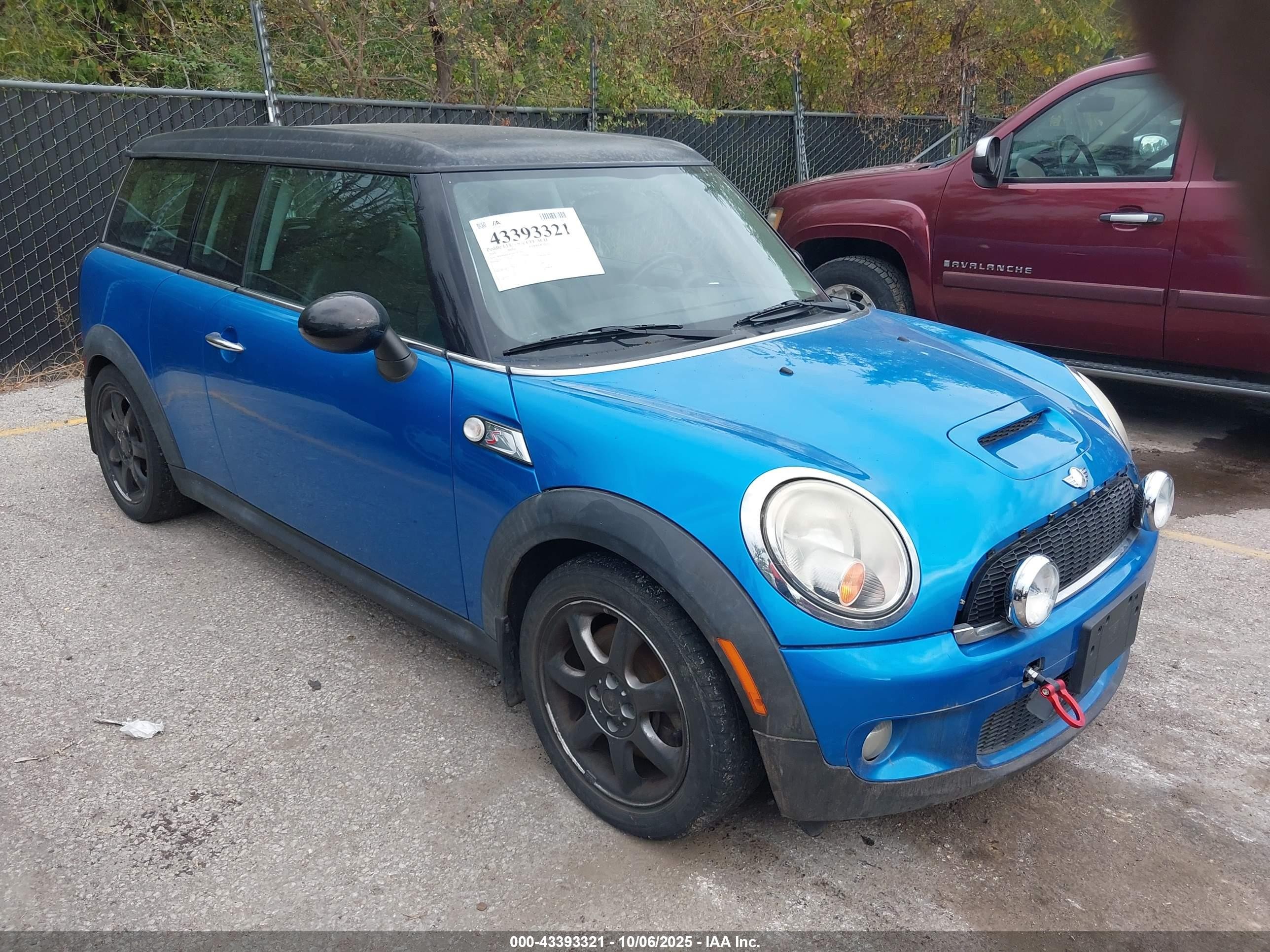 2010 Mini Cooper S Clubman   Blue vin: WMWMM3C59ATP75067