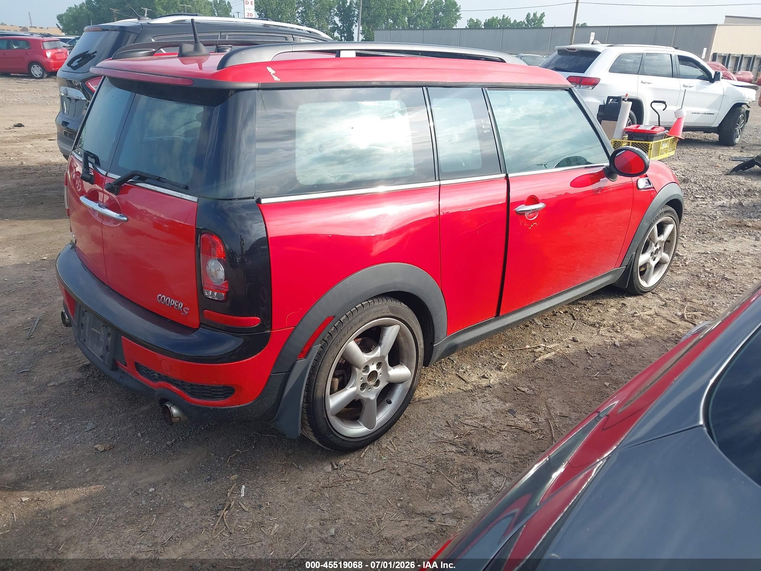 2010 Mini Cooper S Clubman   Red vin: WMWMM3C59ATP76414