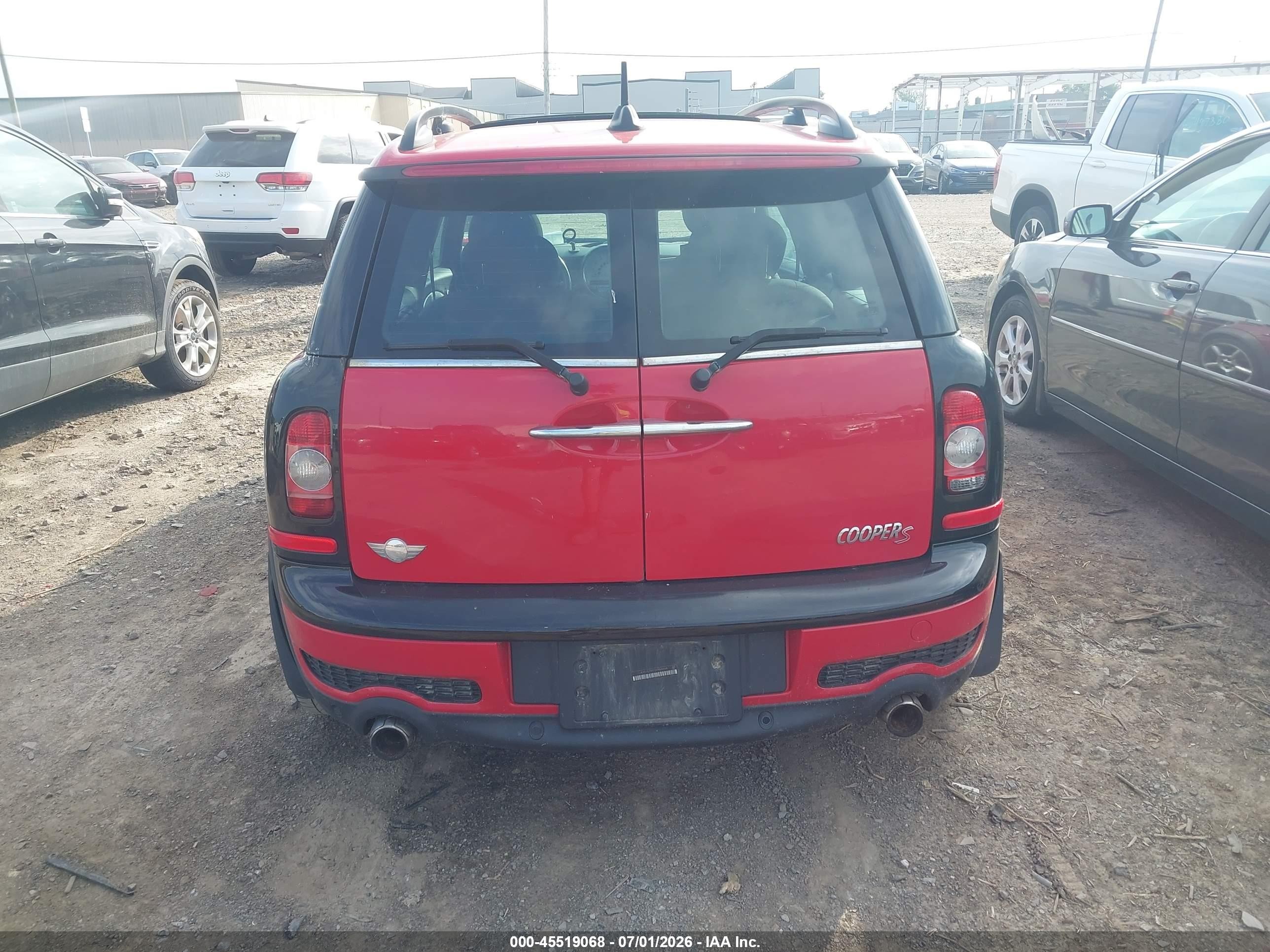 2010 Mini Cooper S Clubman   Red vin: WMWMM3C59ATP76414