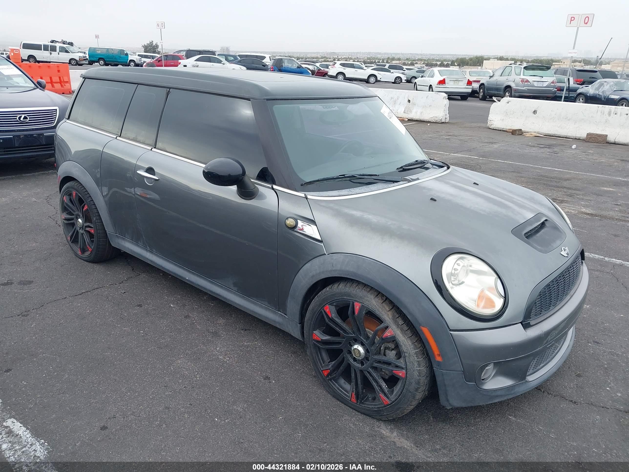 2010 Mini Cooper S Clubman   Серый vin: WMWMM3C5XATP93805