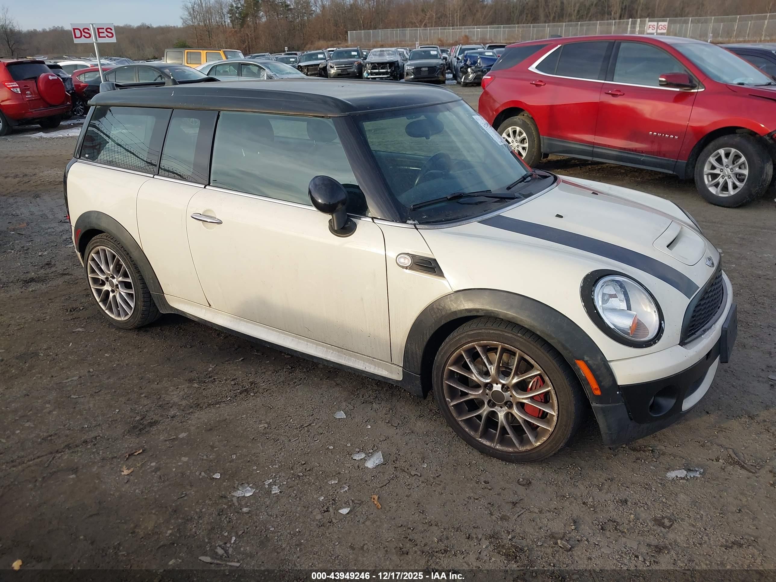 2009 Mini John Cooper Works   White vin: WMWMM93529TL04117