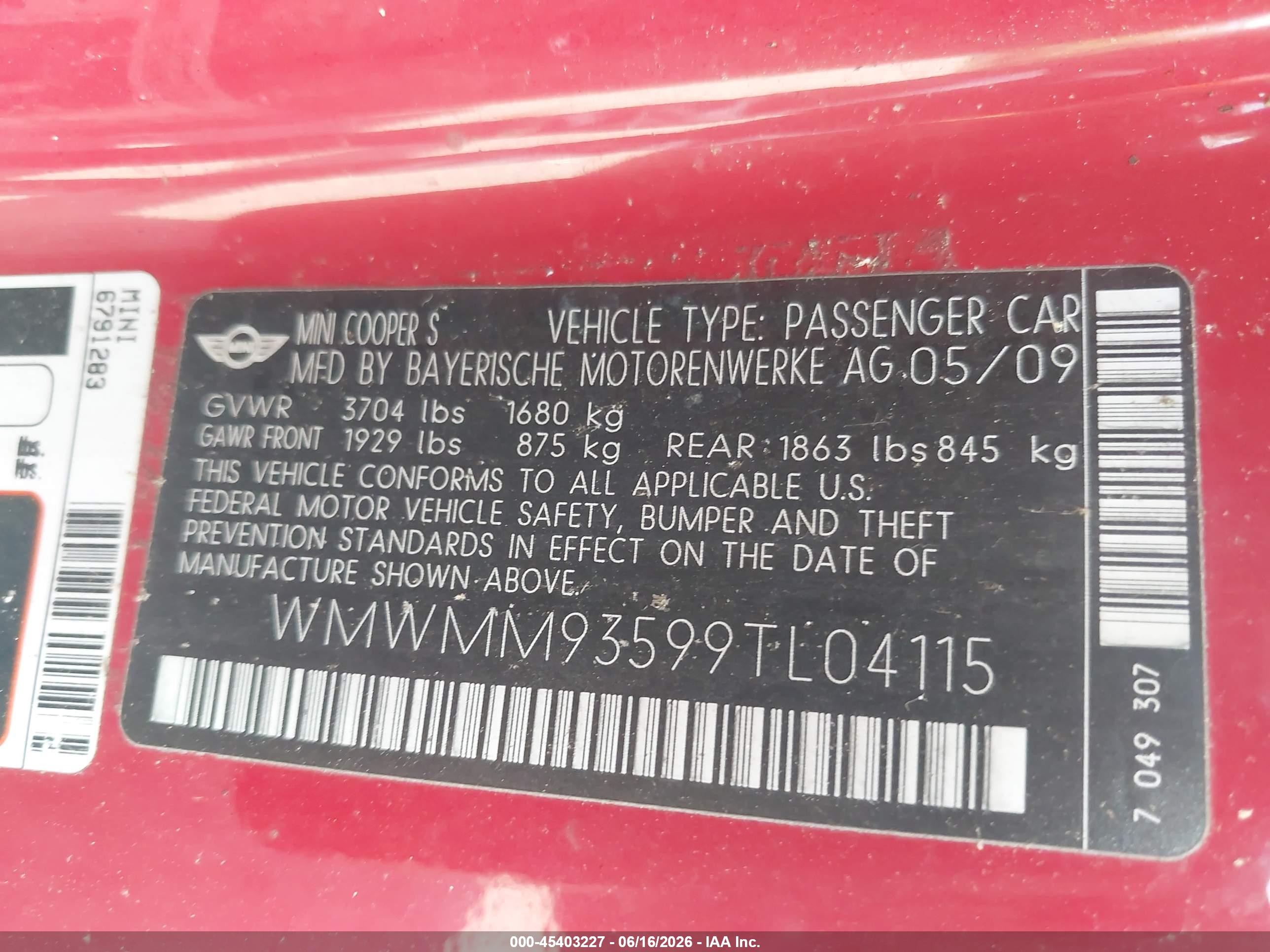 2009 Mini John Cooper Works Clubman   Red vin: WMWMM93599TL04115