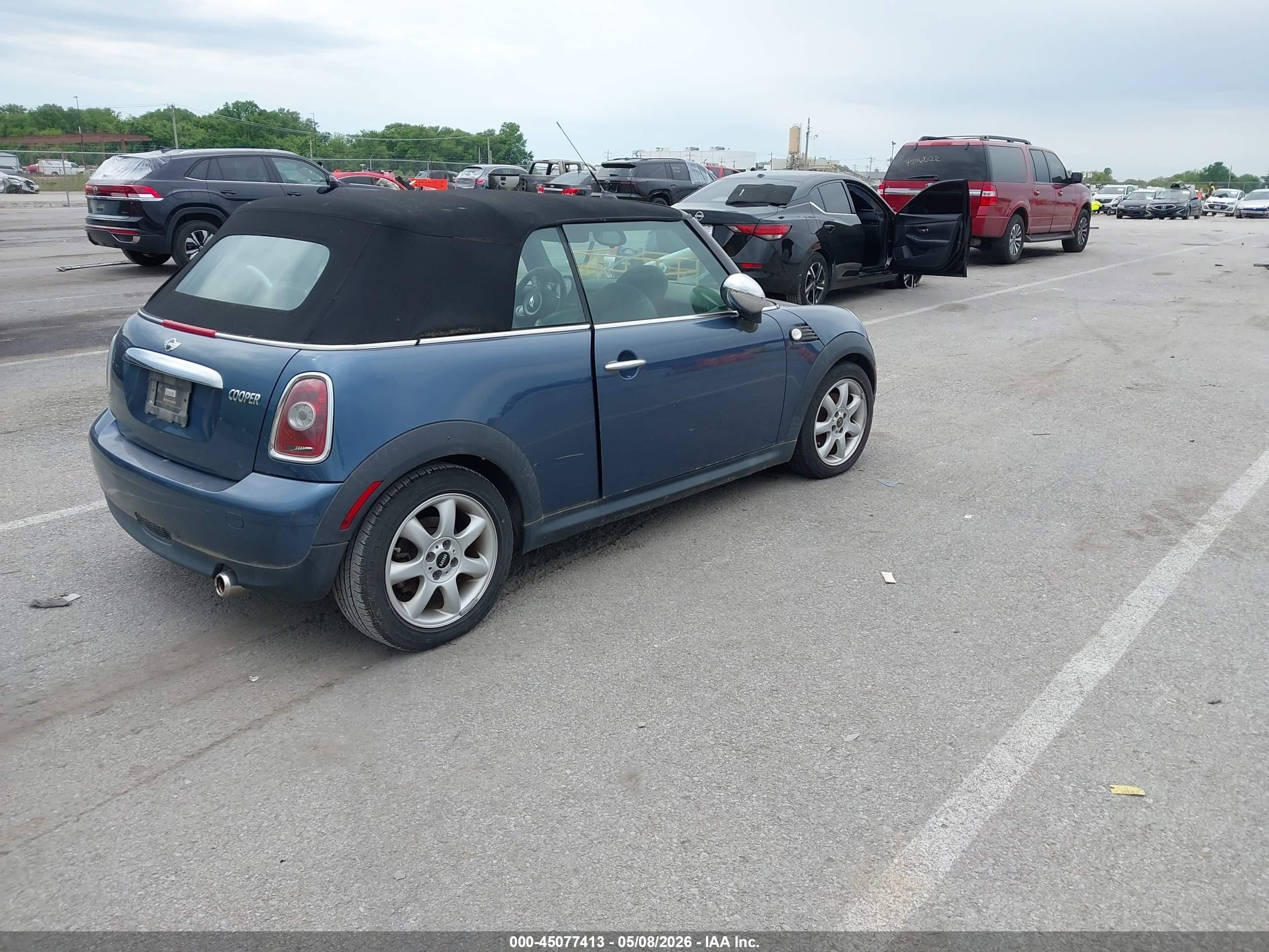 2009 Mini Cooper   Синий vin: WMWMR33529TU96041