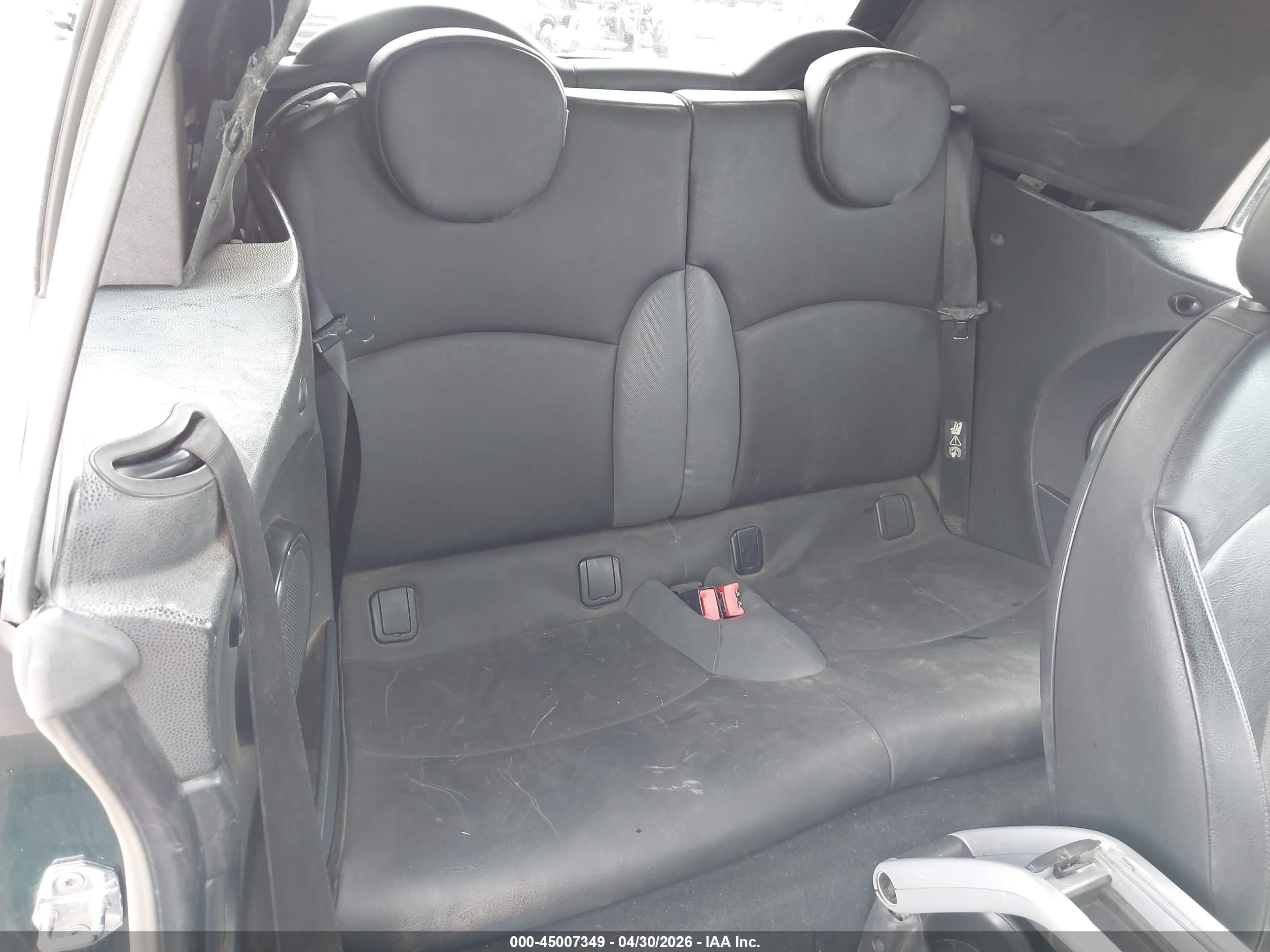 2009 Mini Cooper   Green vin: WMWMR33569TJ93909