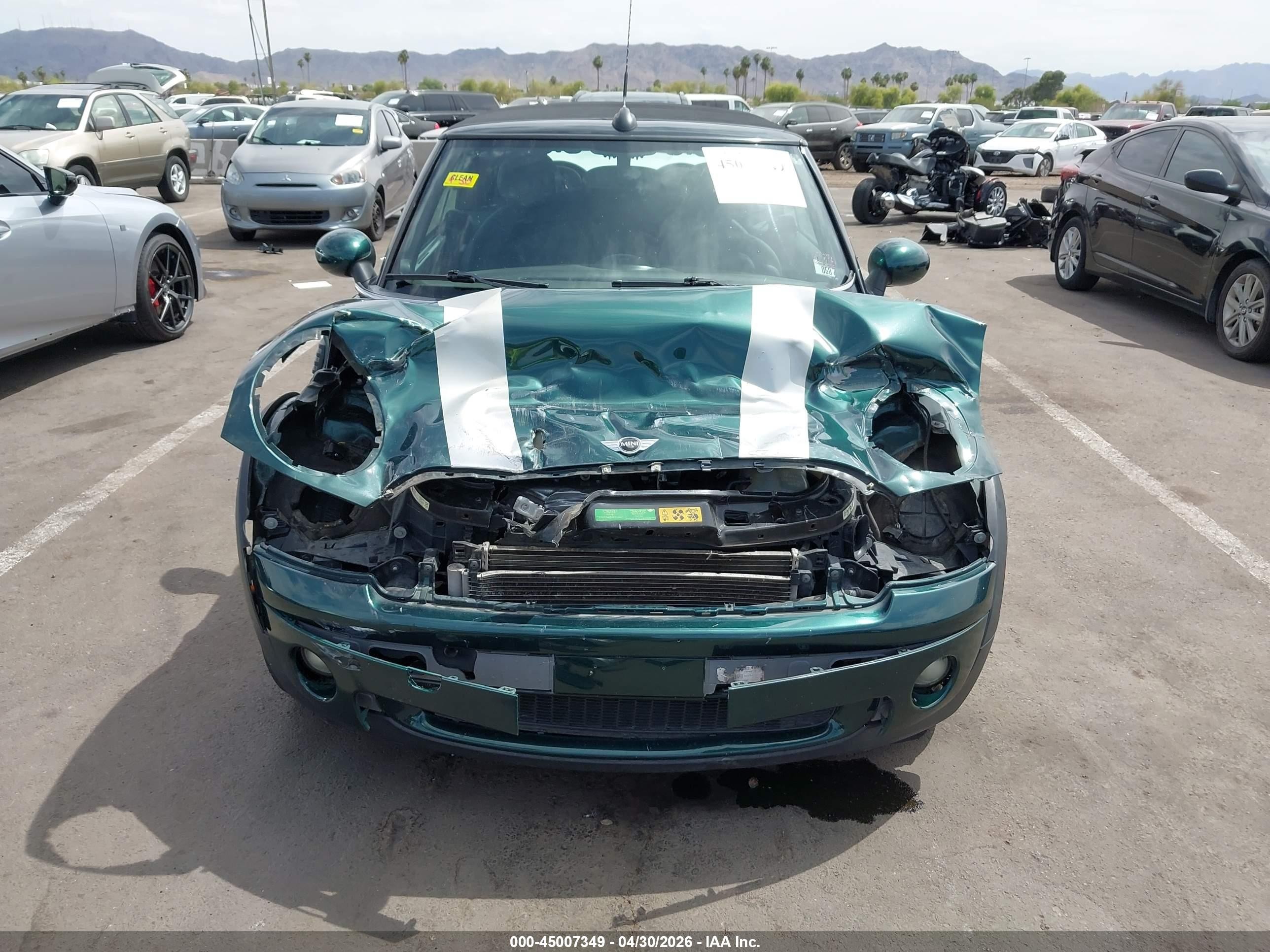 2009 Mini Cooper   Green vin: WMWMR33569TJ93909