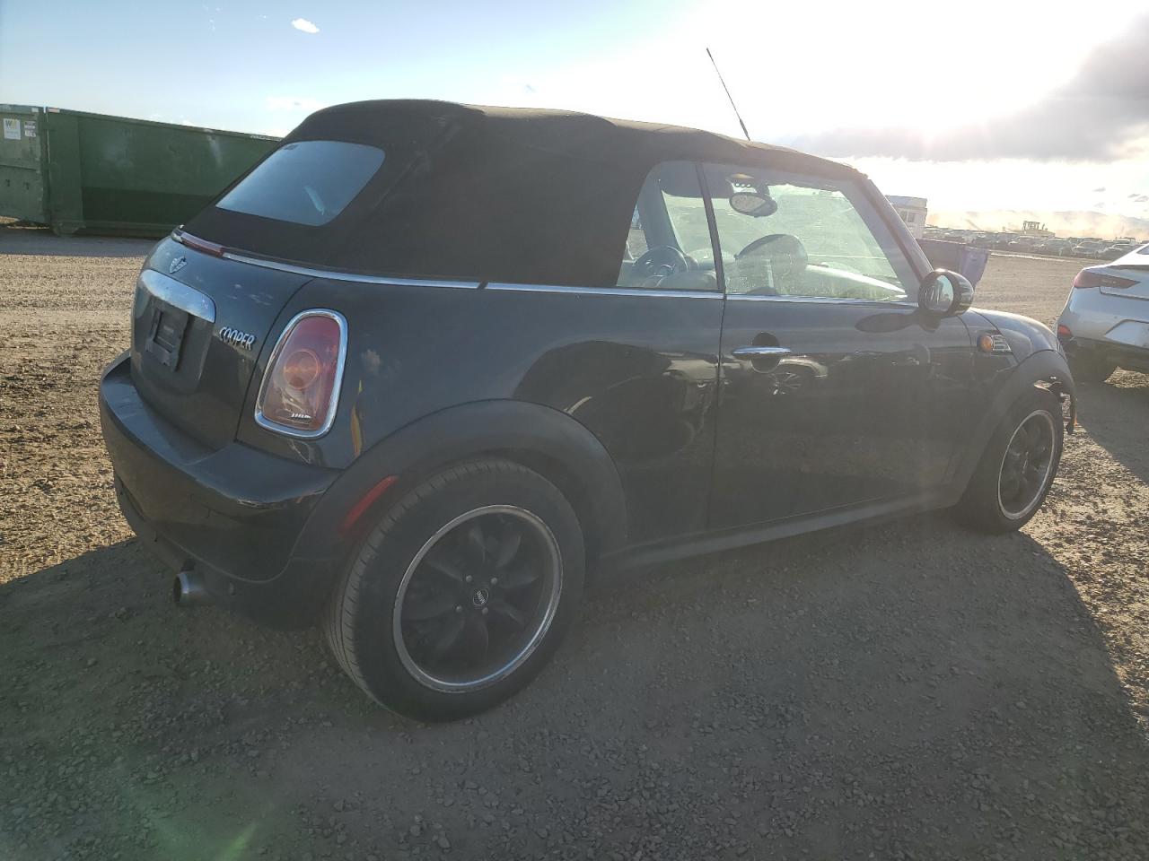 2009 Mini Cooper Black vin: WMWMR33579TJ93532