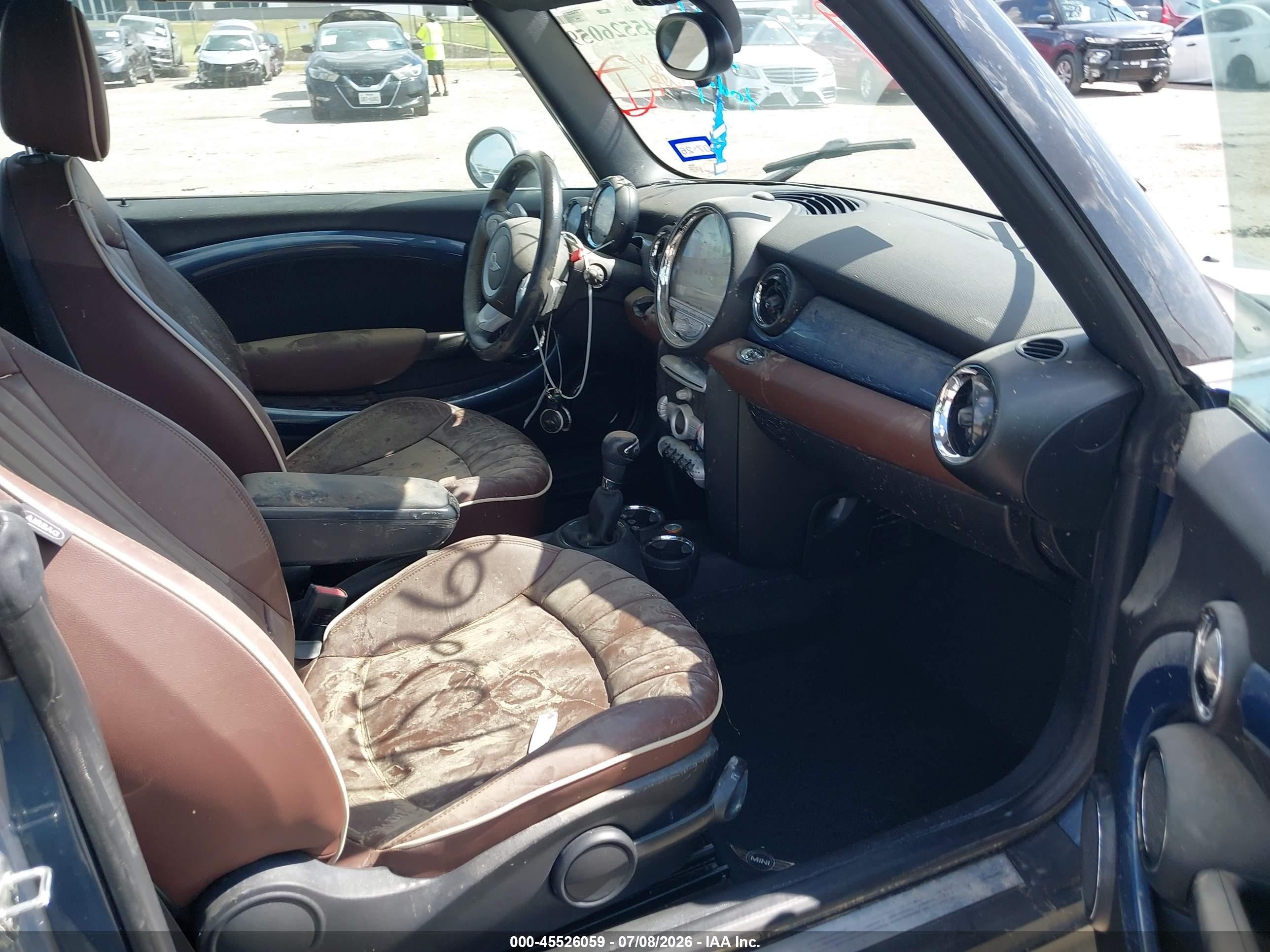 2009 Mini Cooper   Синий vin: WMWMR33579TU95046