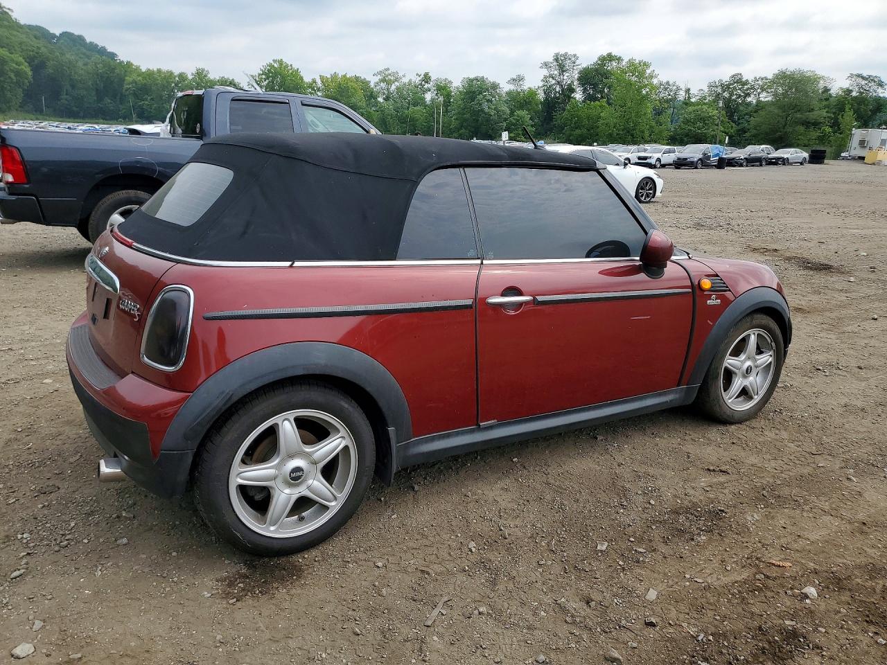 2010 Mini Cooper Maroon vin: WMWMR3C50ATZ19087
