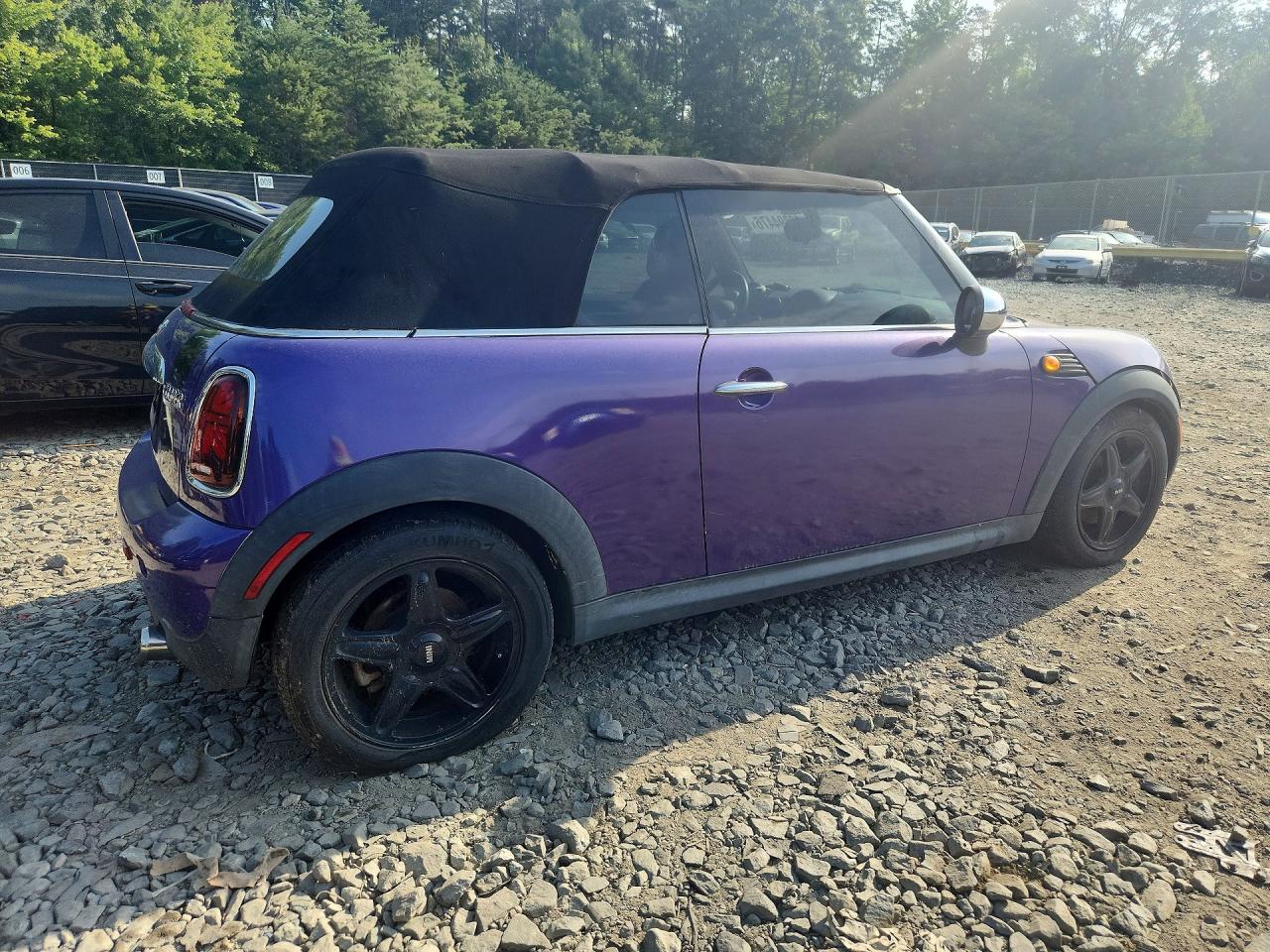 2010 Mini Cooper Purple vin: WMWMR3C56ATZ18901