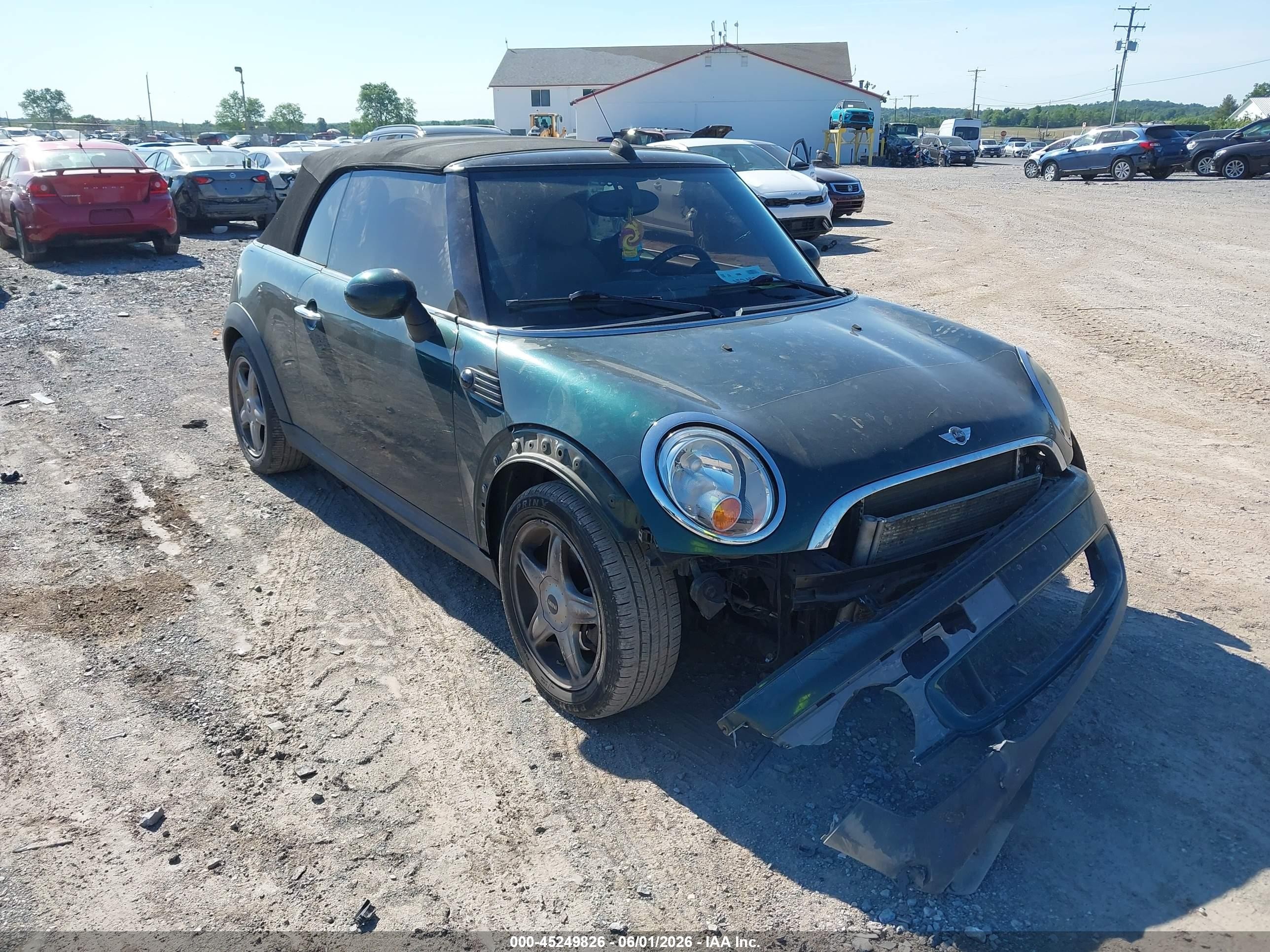 2010 Mini Cooper   Green vin: WMWMR3C5XATZ19243