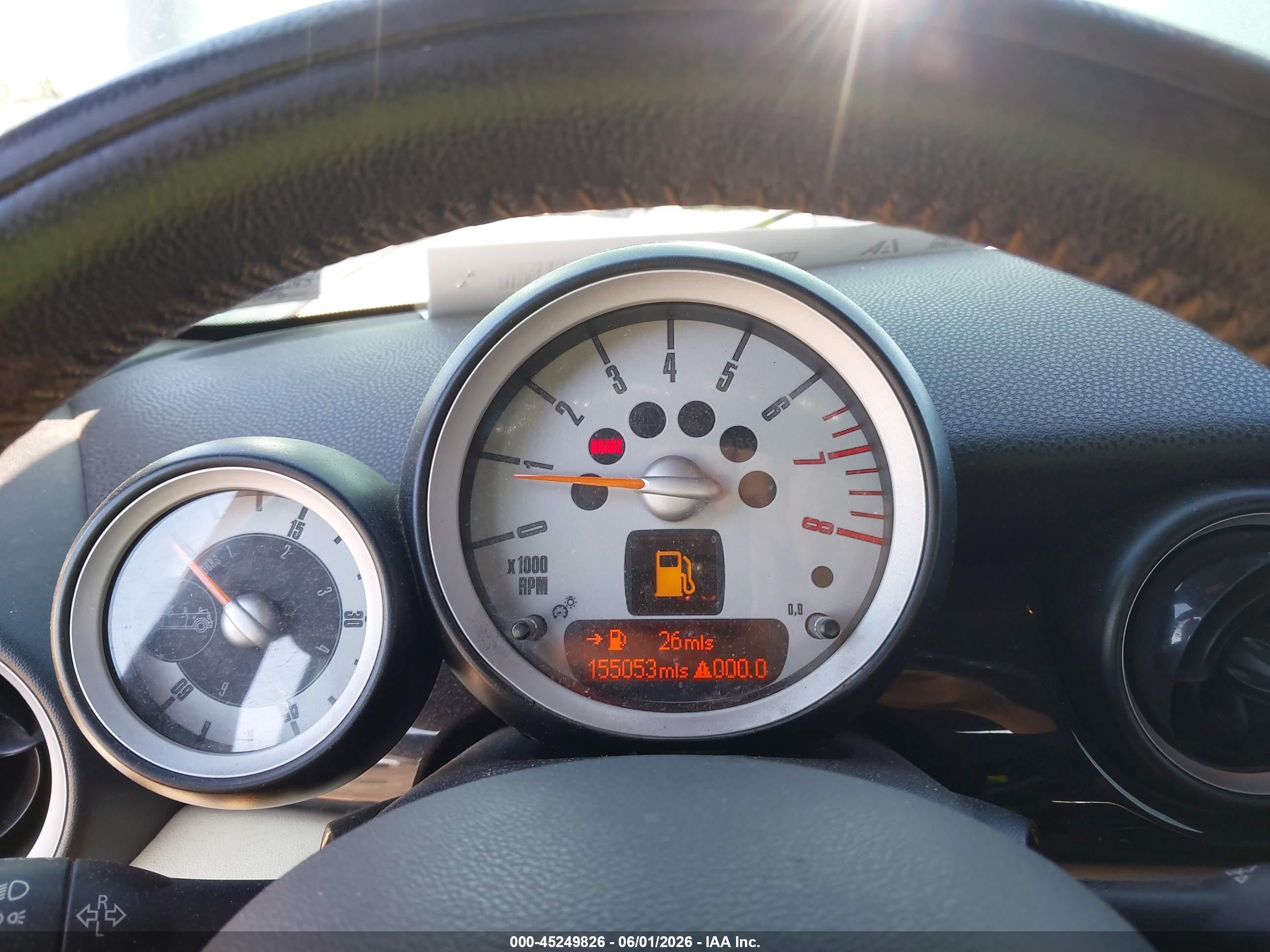 2010 Mini Cooper   Green vin: WMWMR3C5XATZ19243