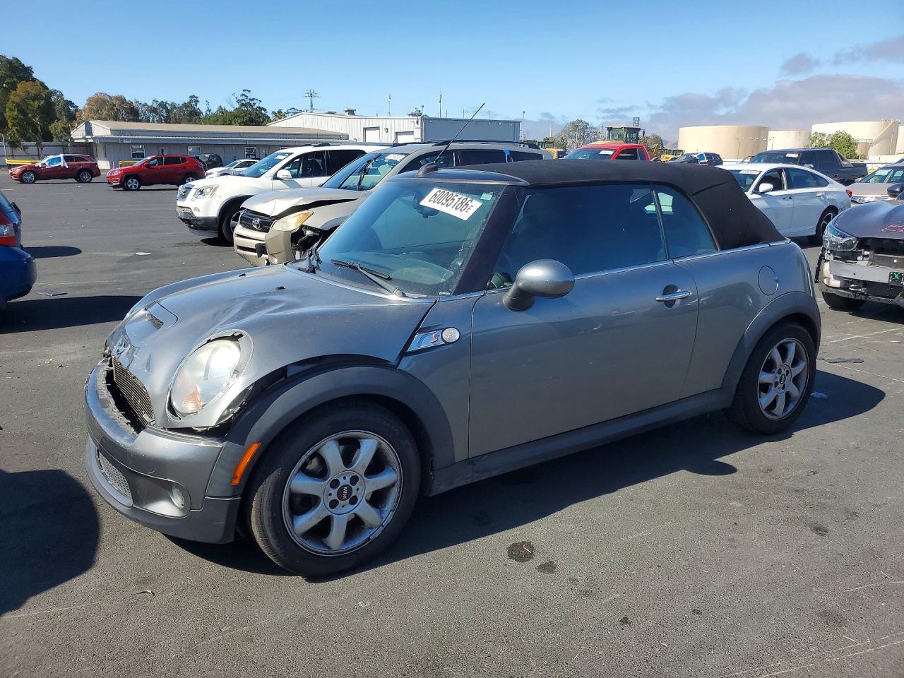 2009 Mini Cooper S Gray vin: WMWMS33529TY50239