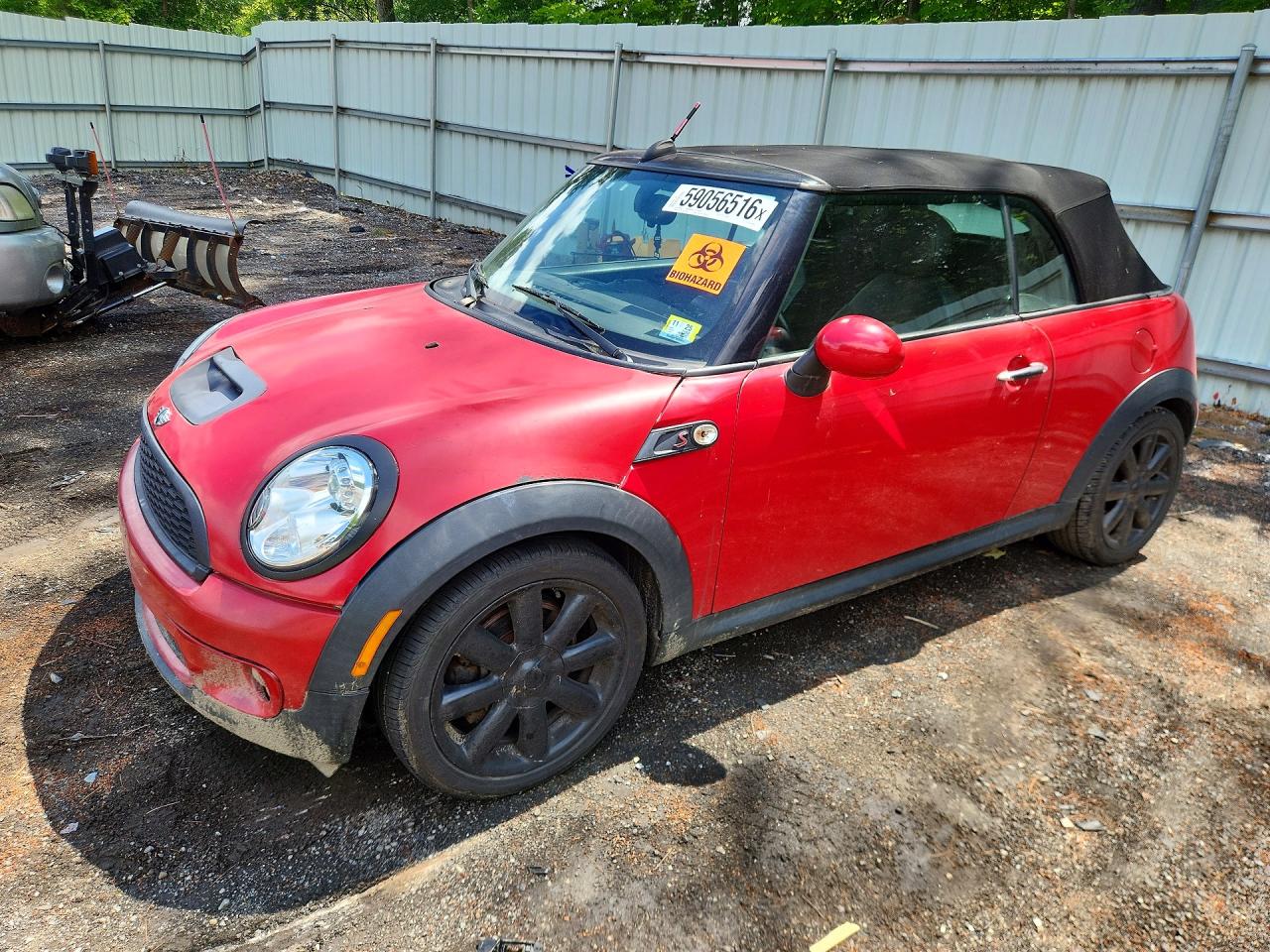 2009 Mini Cooper S Red vin: WMWMS33539TG89905