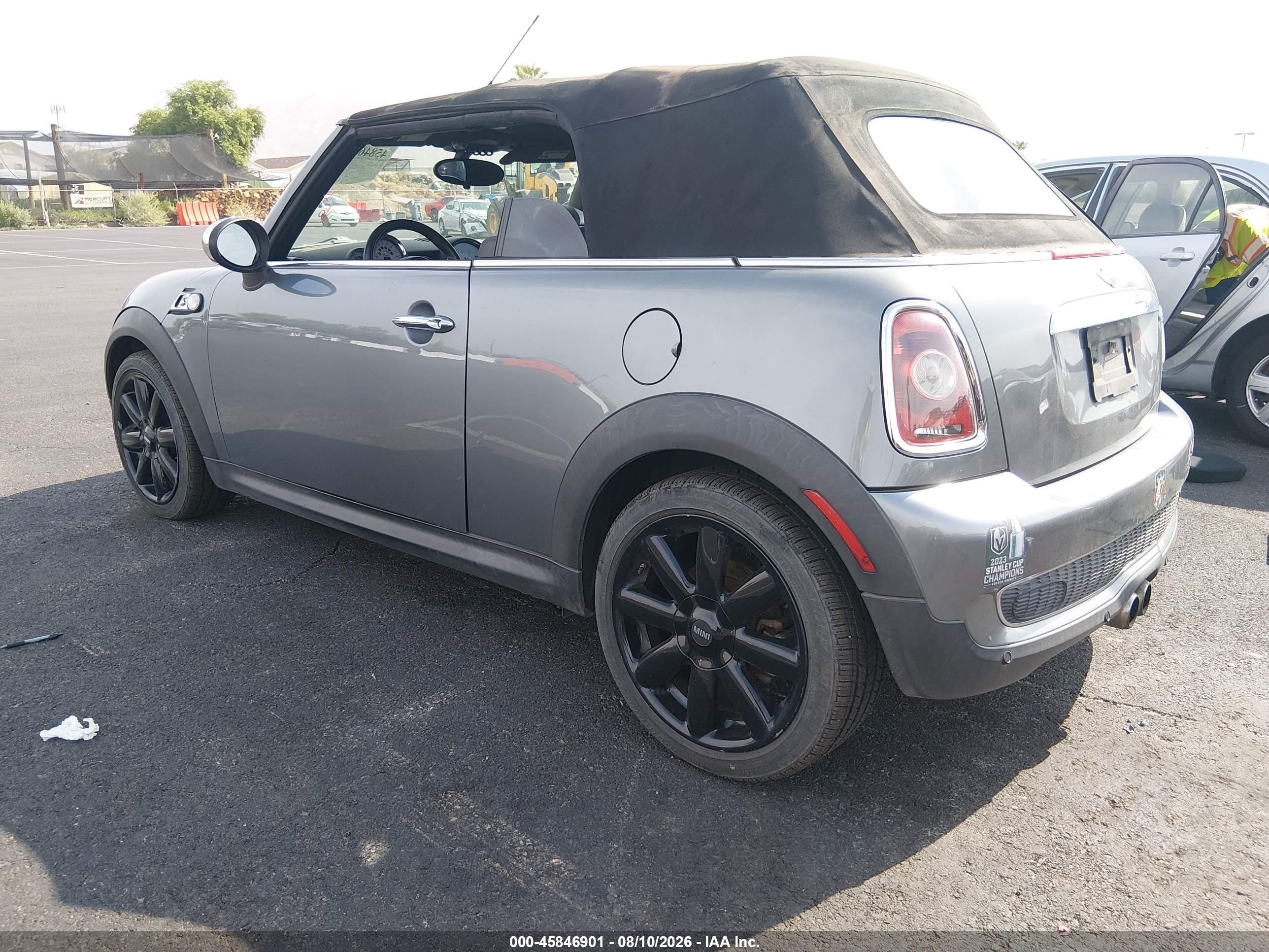 2009 Mini Cooper S   Gray vin: WMWMS33569TY50244