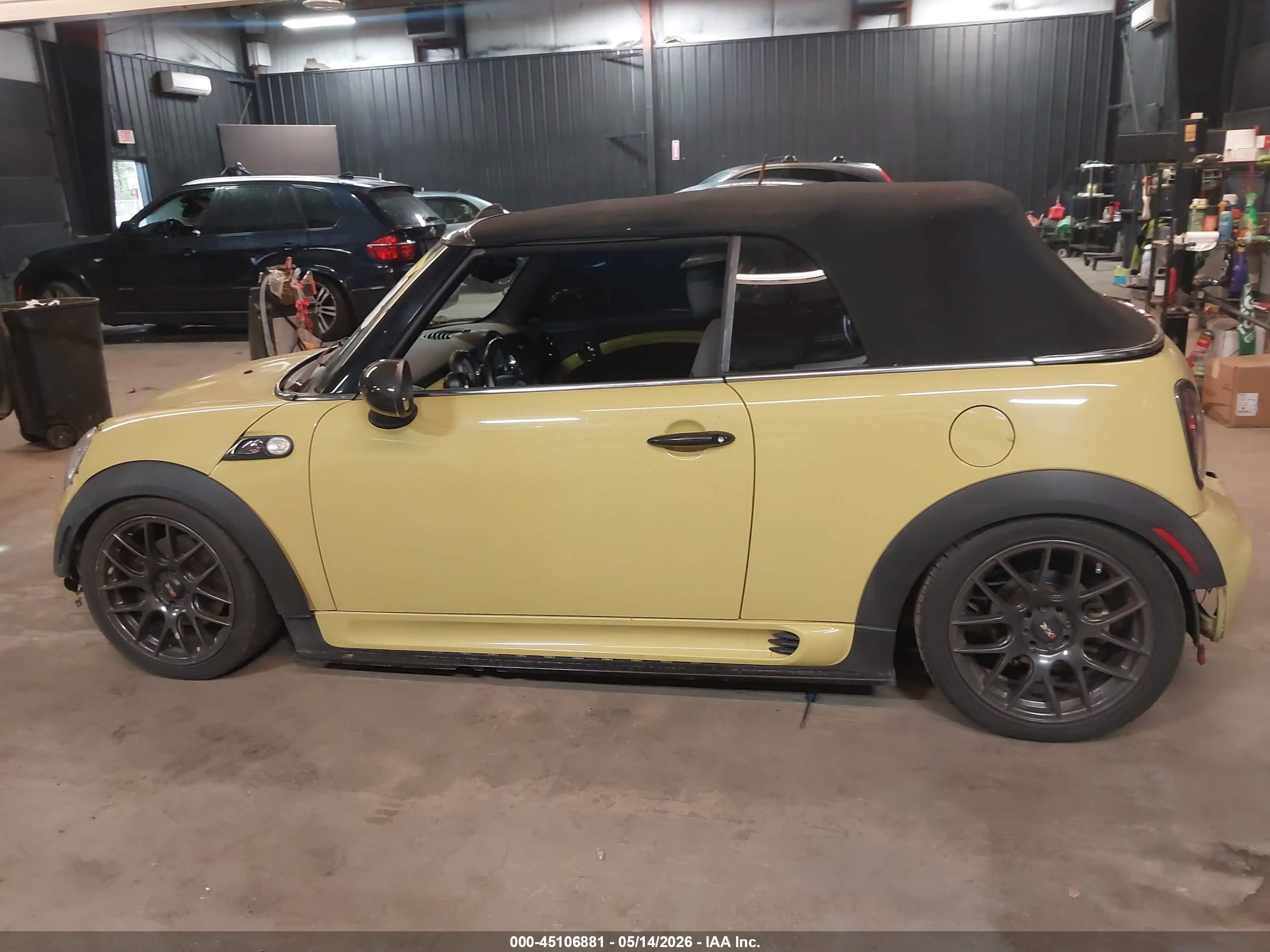 2009 Mini Cooper S   Green vin: WMWMS33599TG89116