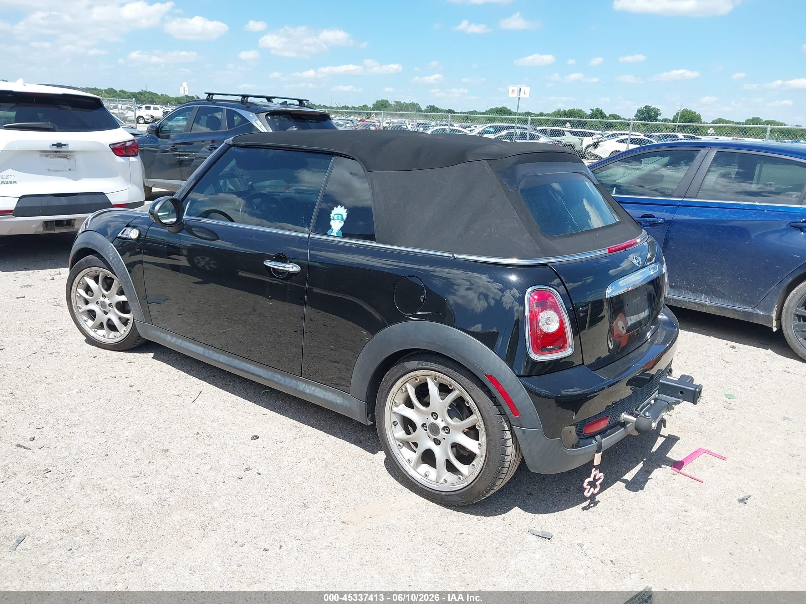 2009 Mini Cooper S   Black vin: WMWMS335X9TY07543
