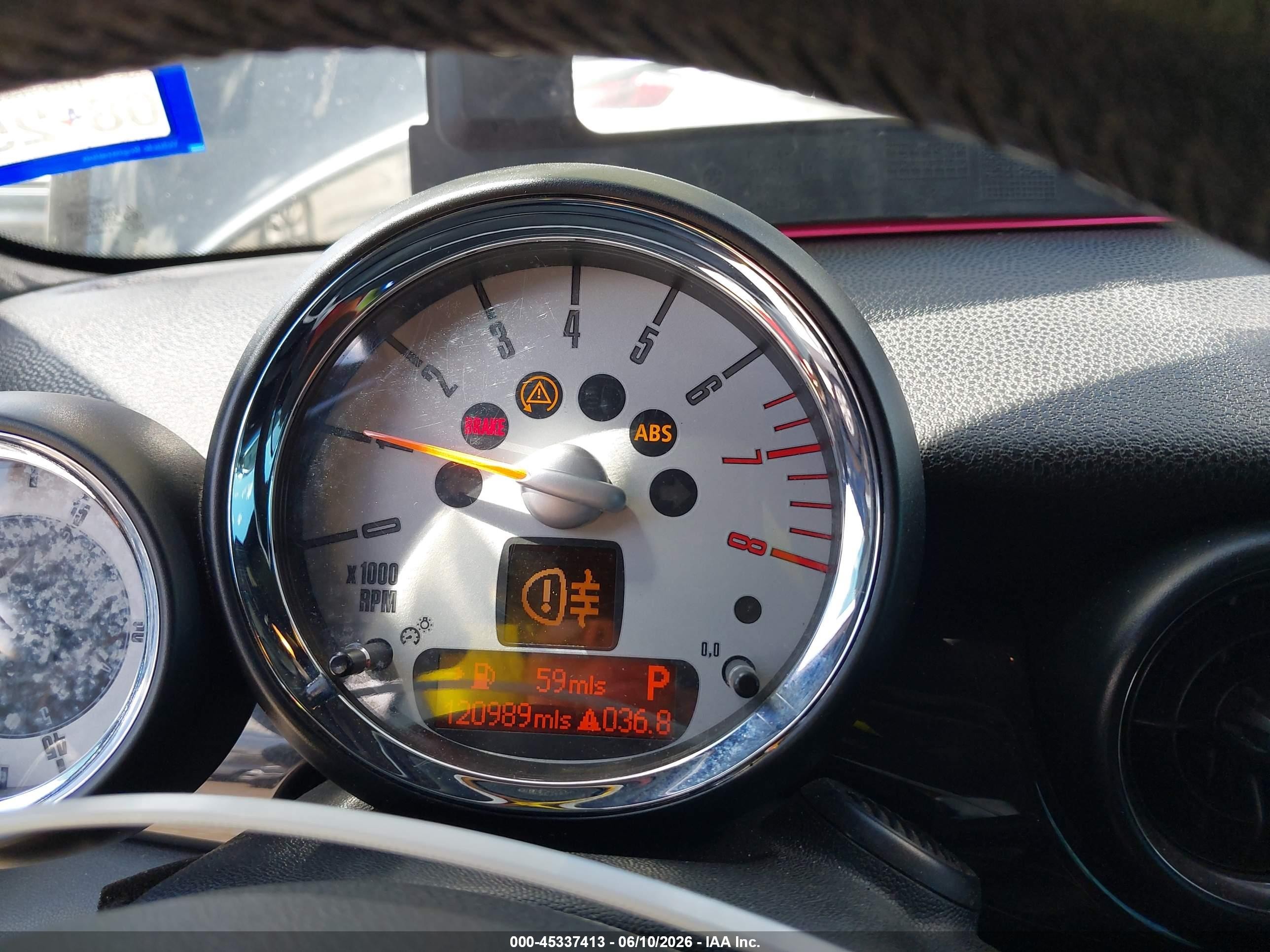 2009 Mini Cooper S   Black vin: WMWMS335X9TY07543