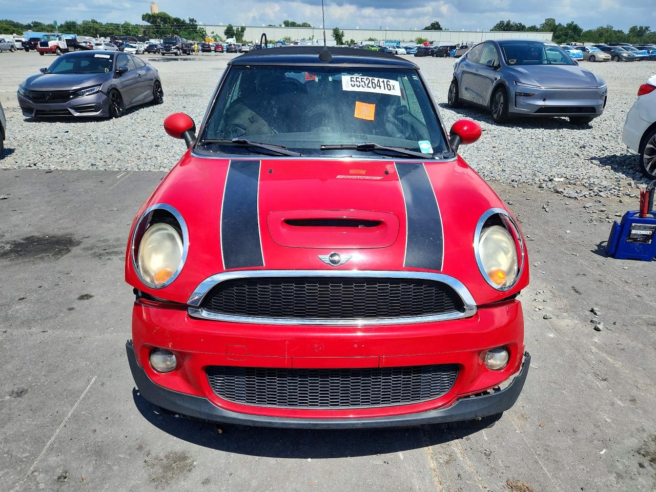 2010 Mini Cooper S Red vin: WMWMS3C51ATY08889