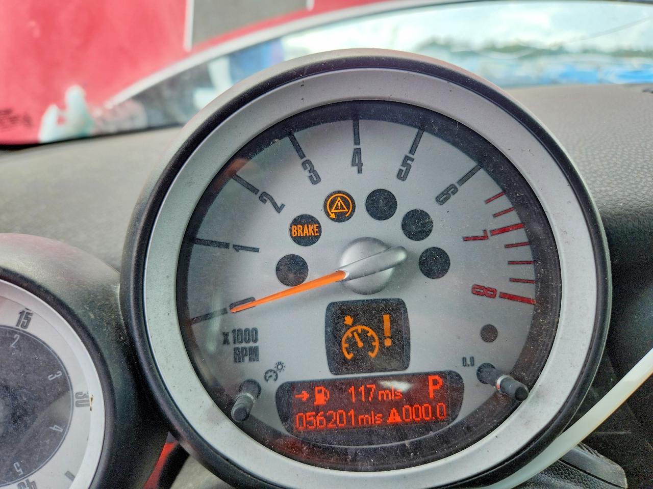 2010 Mini Cooper S Red vin: WMWMS3C51ATY08889