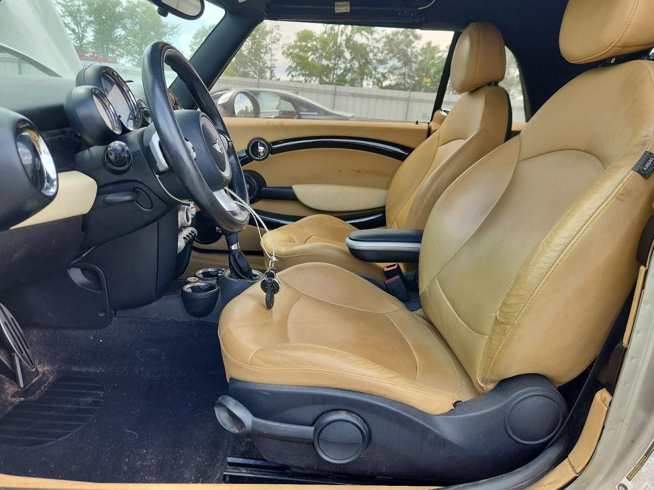 2010 Mini Cooper S Gold vin: WMWMS3C52ATY09307
