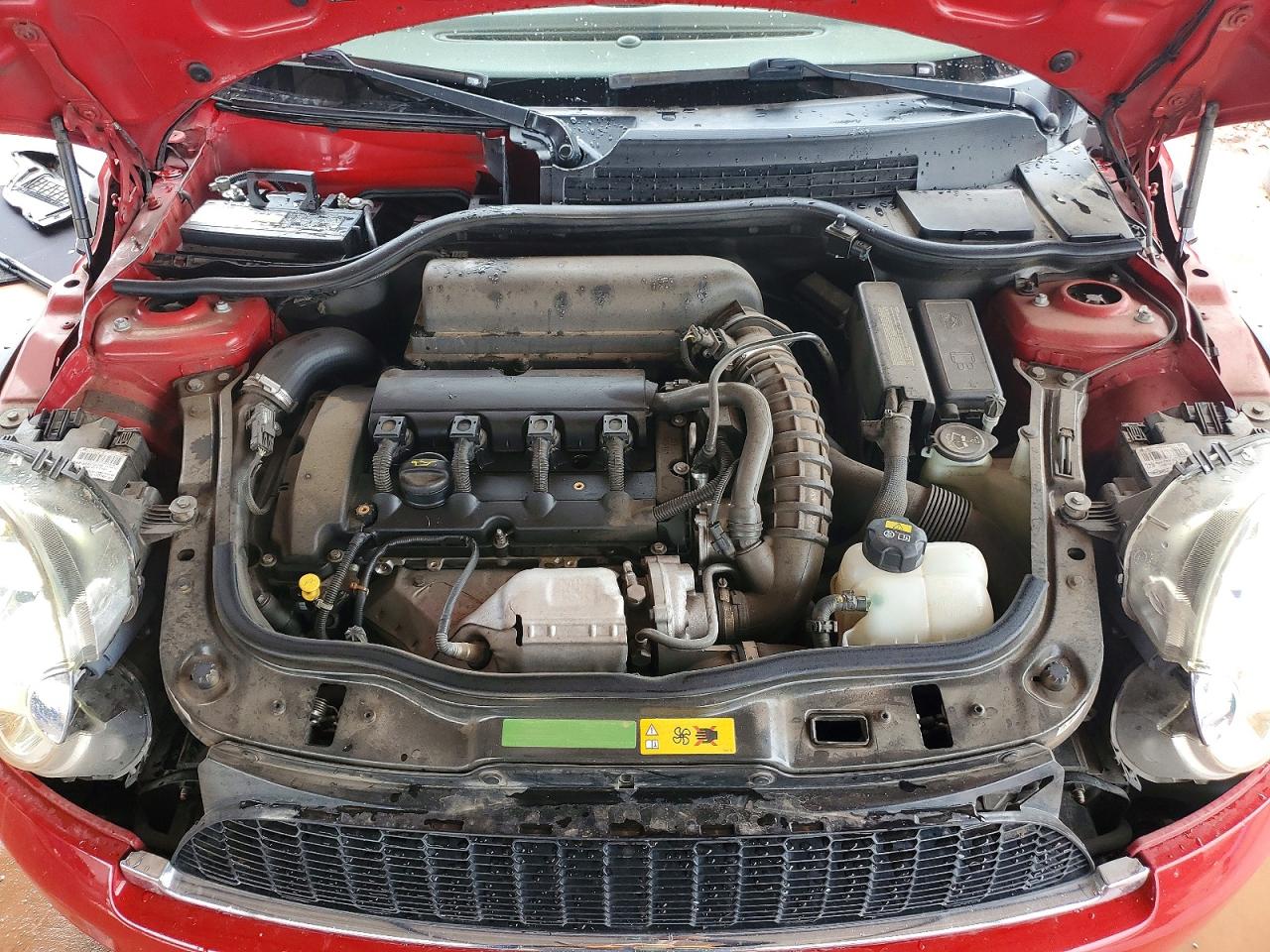 2010 Mini Cooper S Red vin: WMWMS3C54ATZ84965