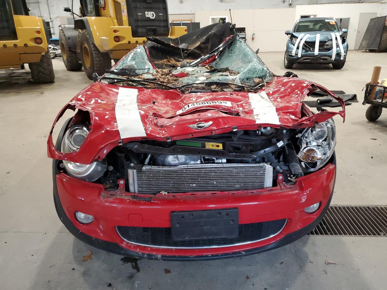 2010 Mini Cooper S Red vin: WMWMS3C56ATZ85132