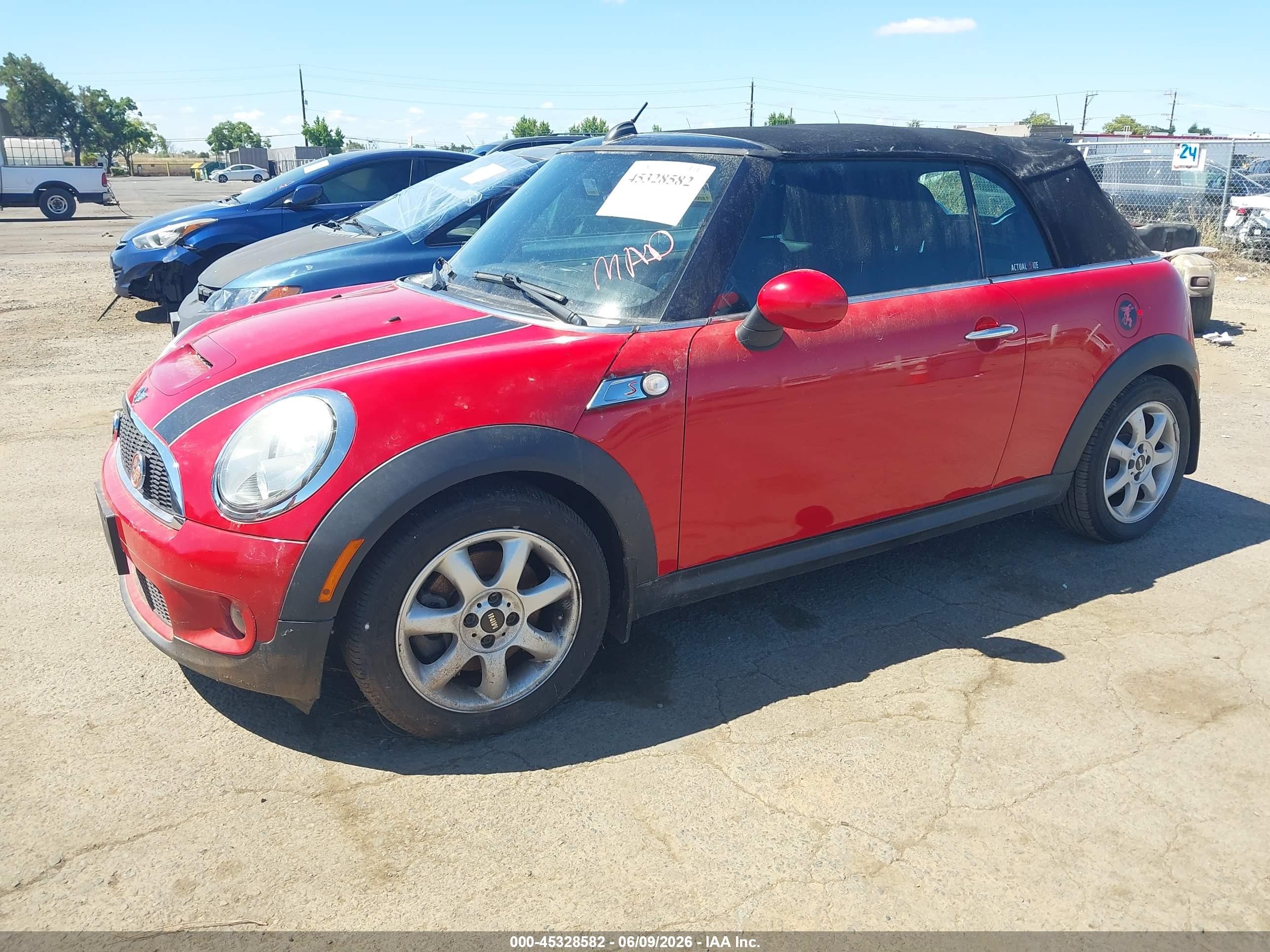 2010 Mini Cooper S   Red vin: WMWMS3C56ATZ85485