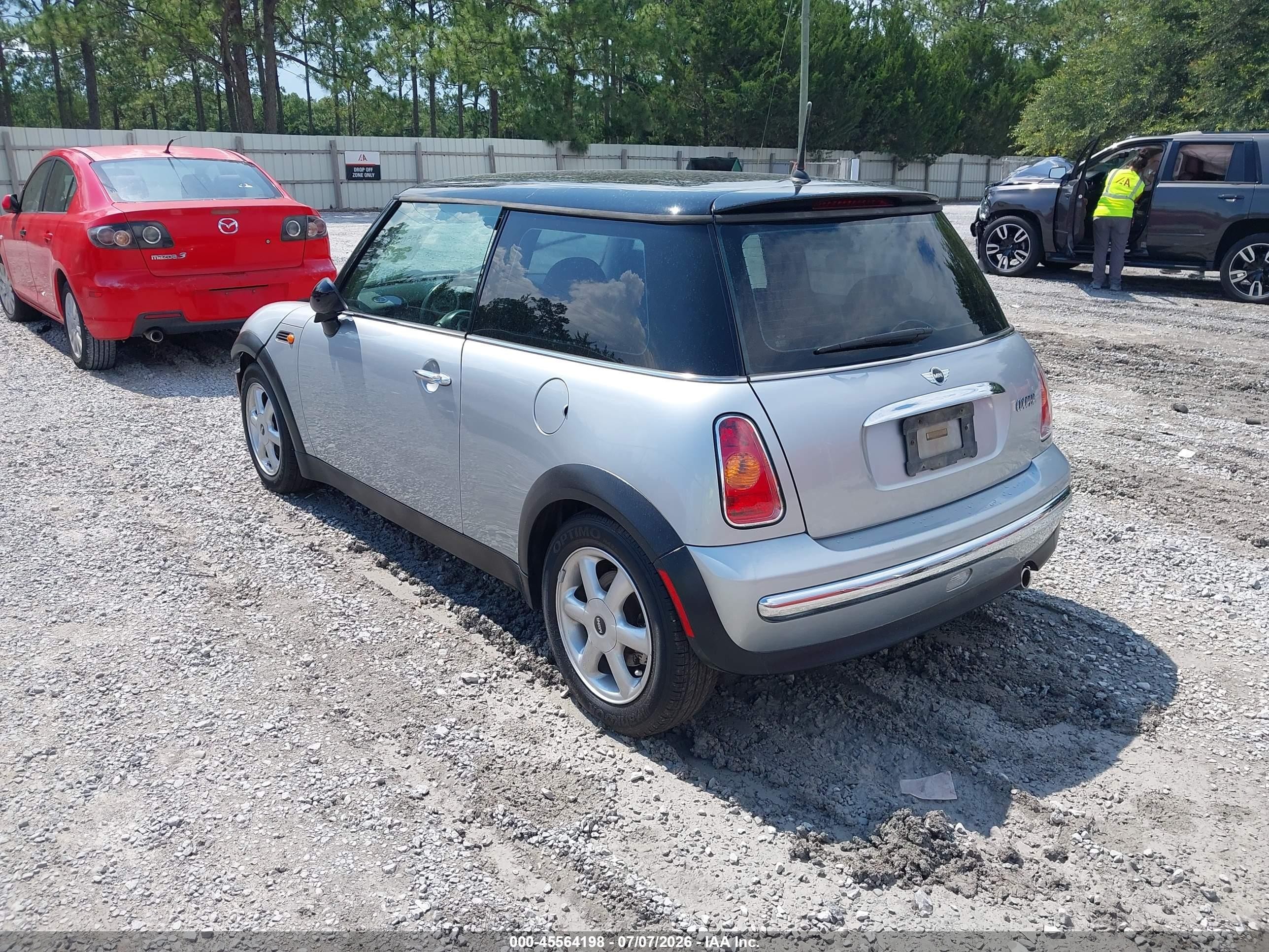 2004 Mini Cooper   Blue vin: WMWRC33404TC54519
