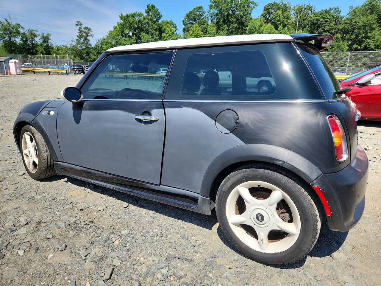 2004 Mini Cooper Черный vin: WMWRC33404TC55976