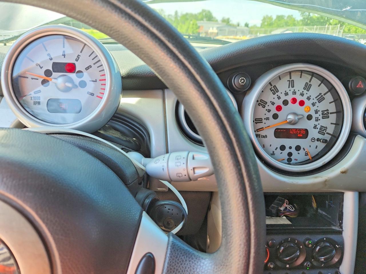 2004 Mini Cooper Черный vin: WMWRC33404TC55976