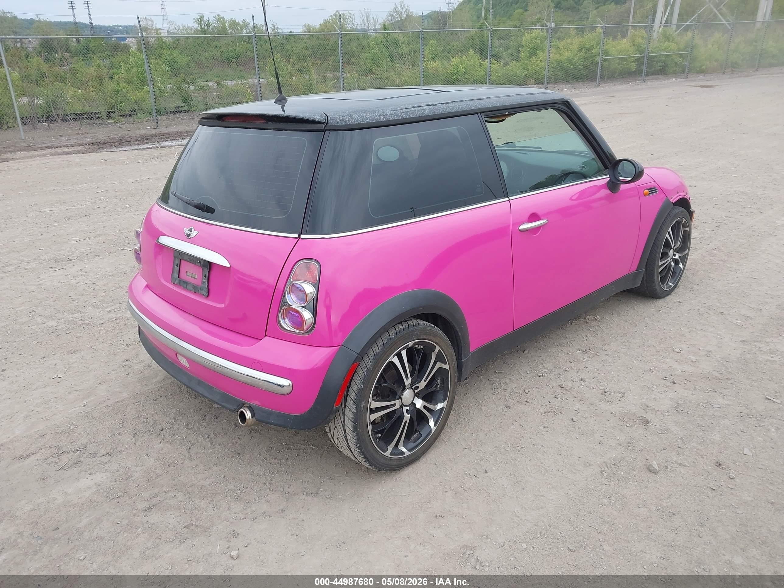 2003 Mini Cooper   Розовый vin: WMWRC33413TE16706