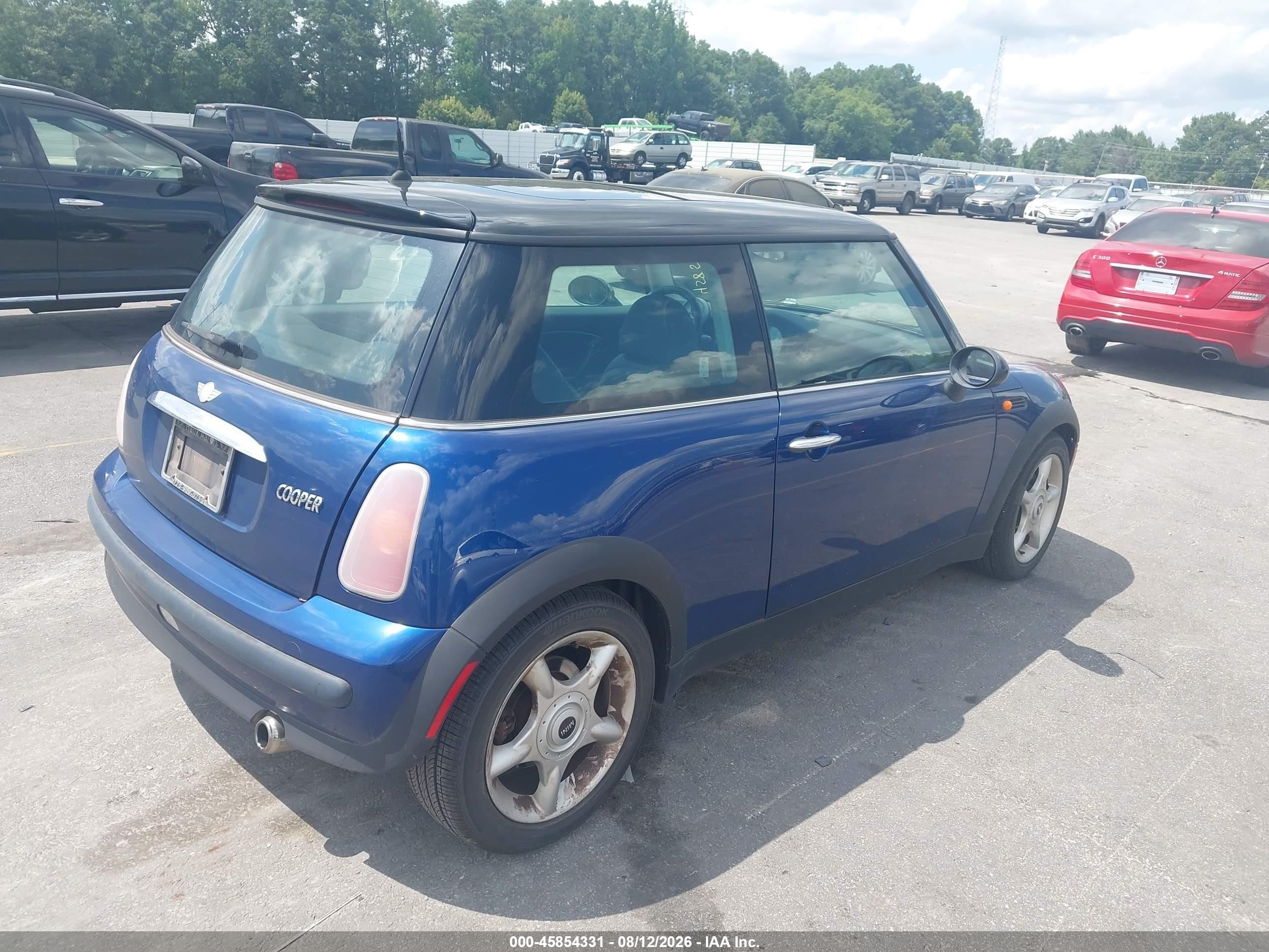 2004 Mini Cooper   Blue vin: WMWRC33414TC53850