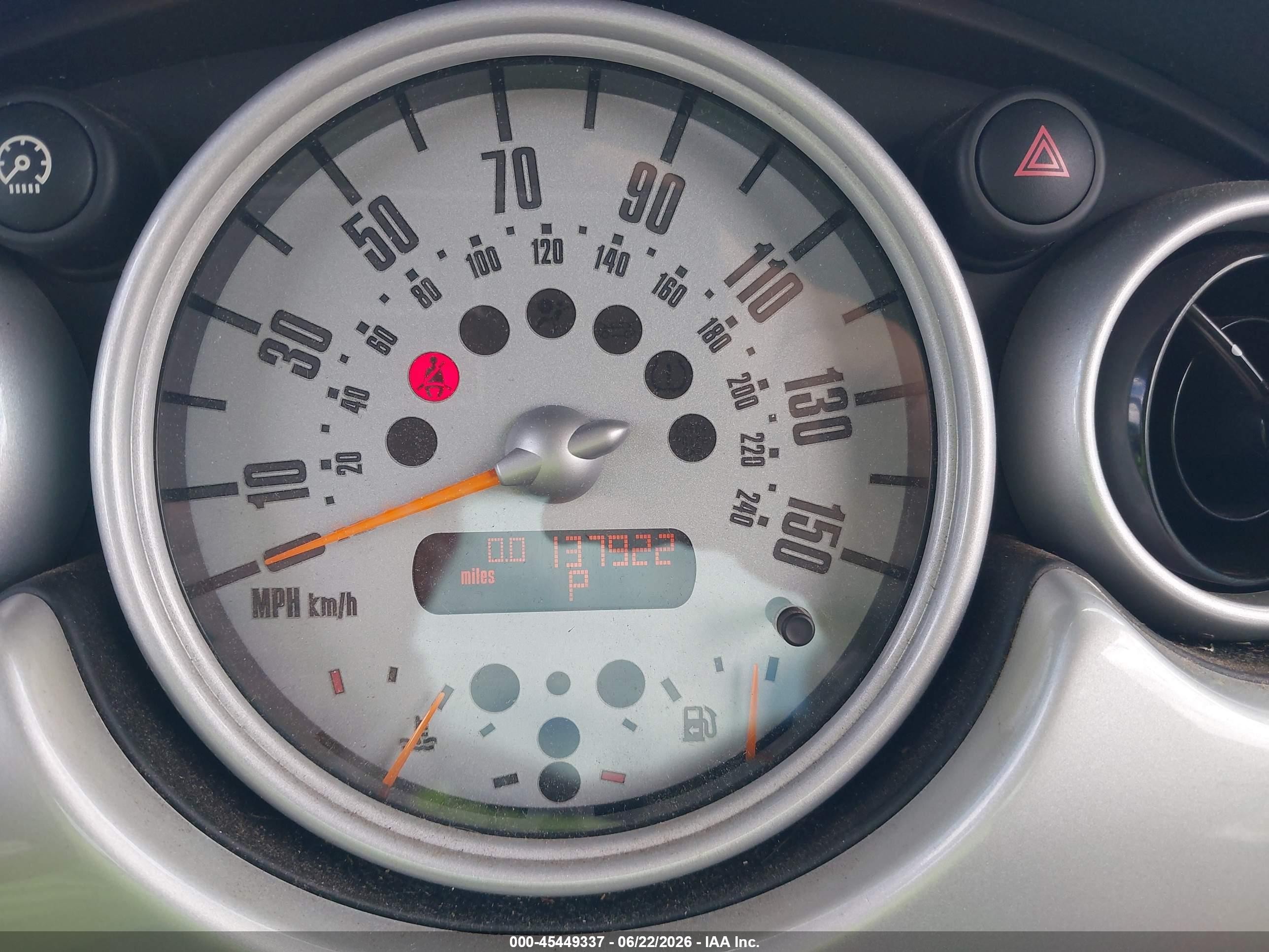 2003 Mini Cooper Серебряный vin: WMWRC33423TE15290