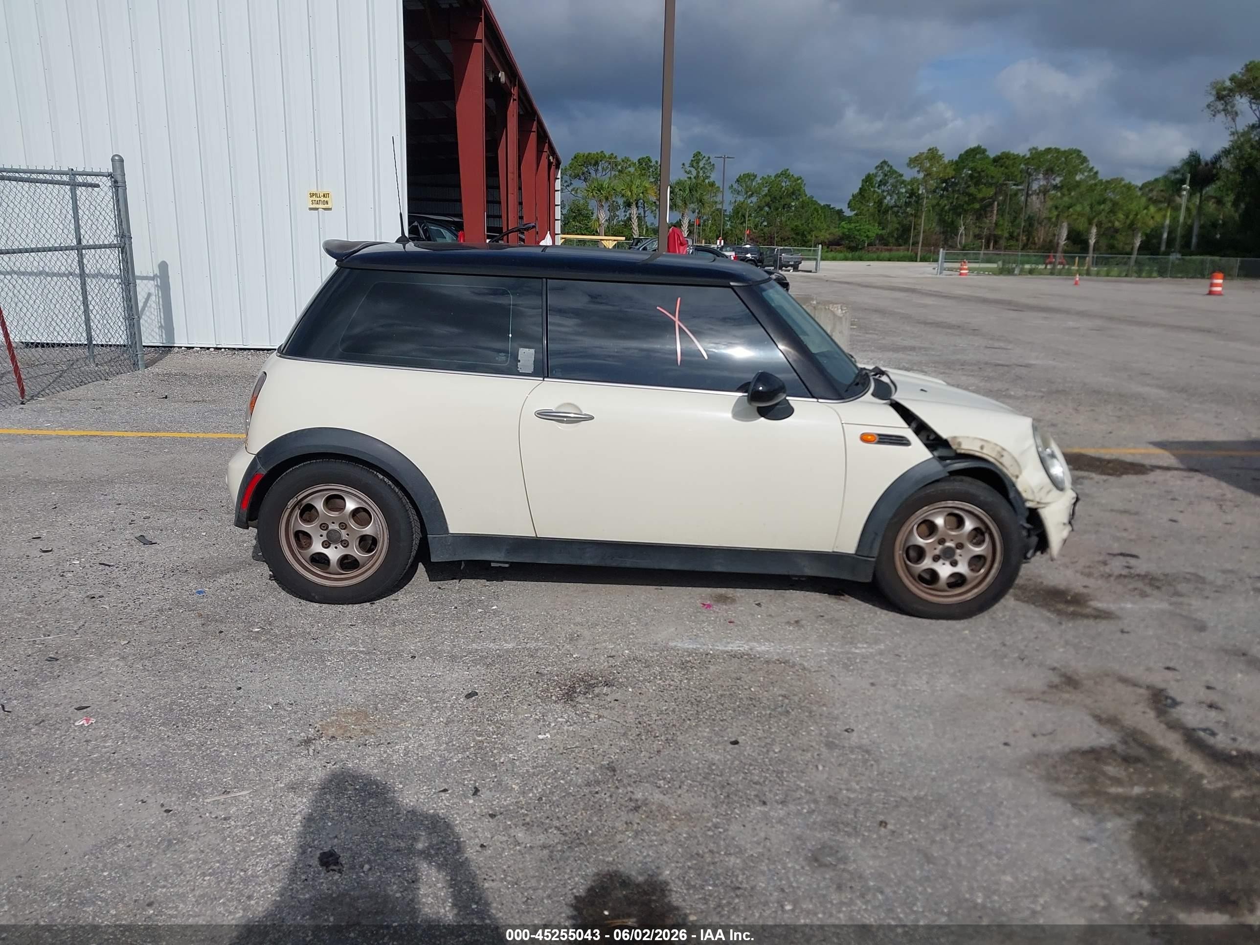 2003 Mini Cooper   Cream vin: WMWRC33423TE16701