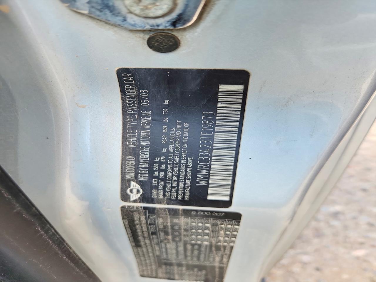 2003 Mini Cooper Silver vin: WMWRC33423TE19873
