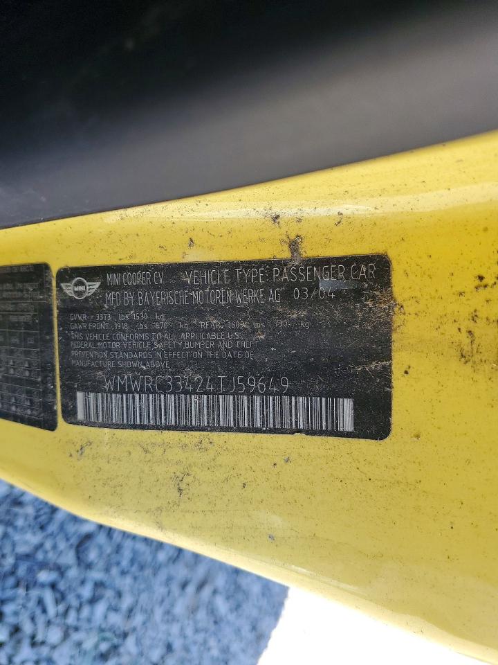 2004 Mini Cooper Yellow vin: WMWRC33424TJ59649