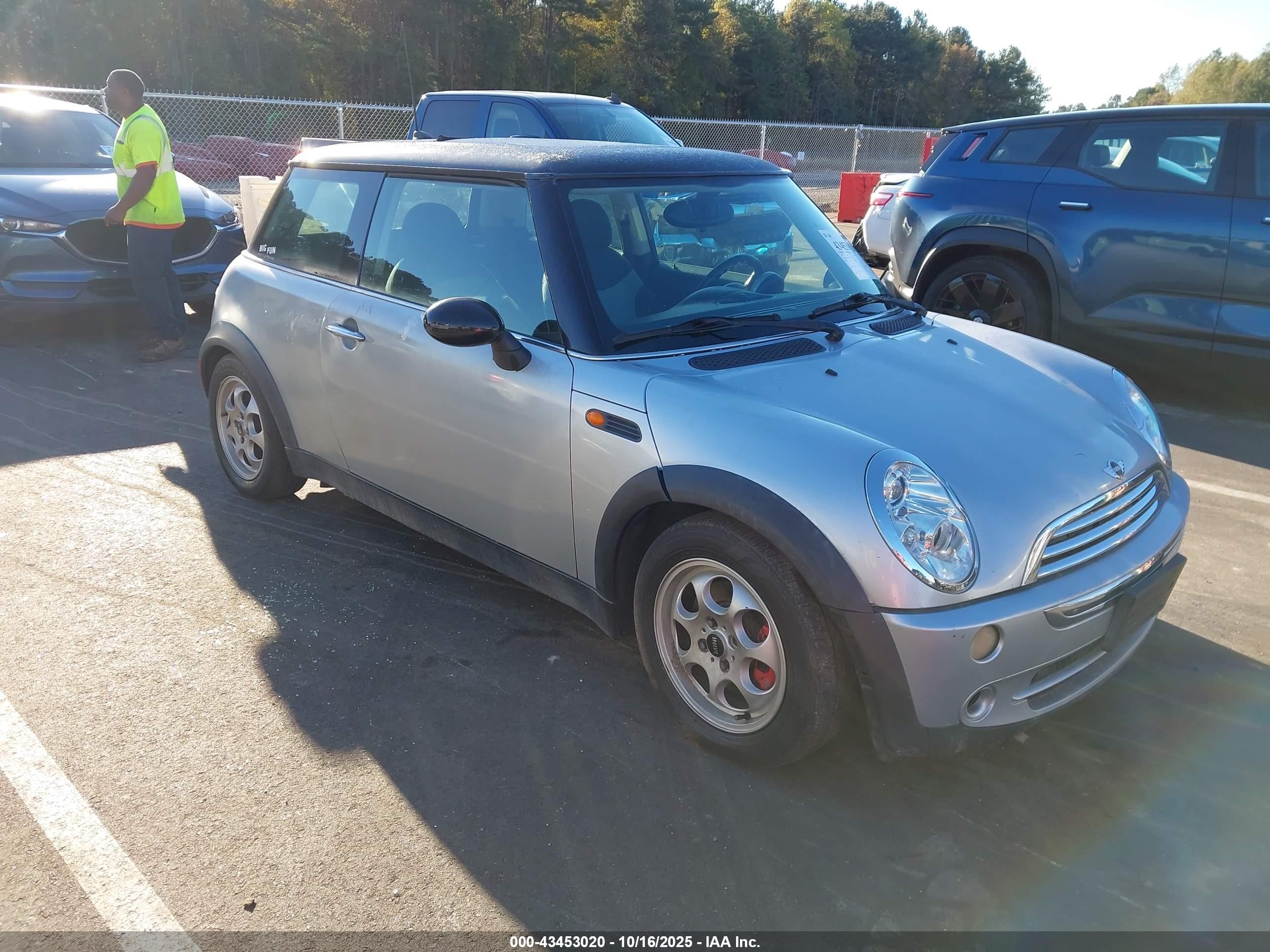 WMWRC33425TJ66070