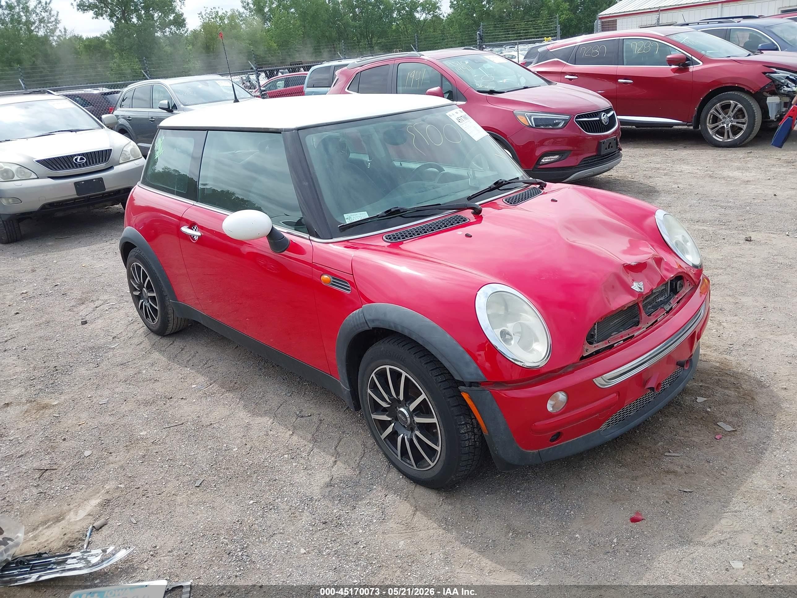 2003 Mini Cooper Red vin: WMWRC33433TC40144