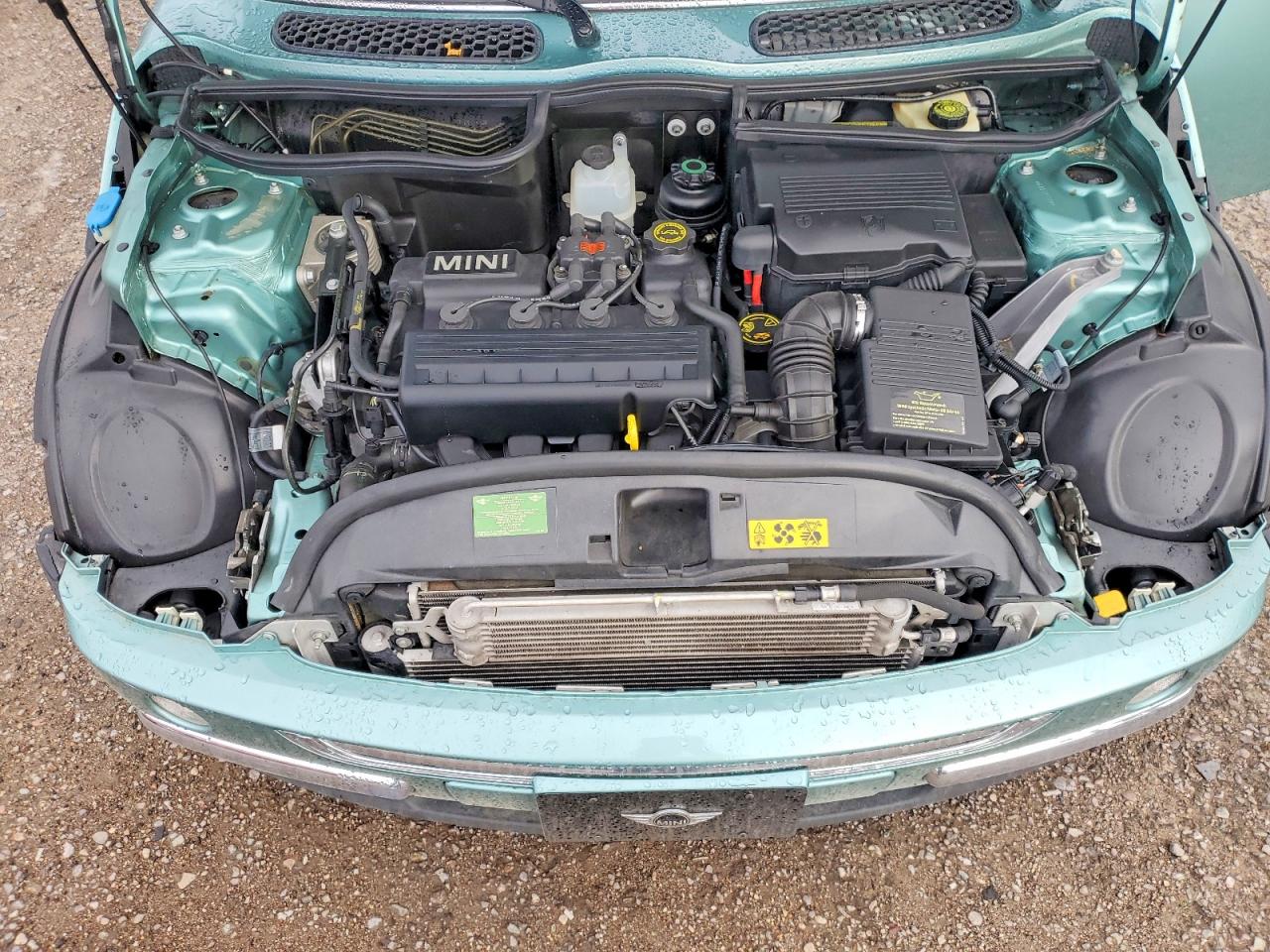 2003 Mini Cooper Turquoise vin: WMWRC33433TE13306