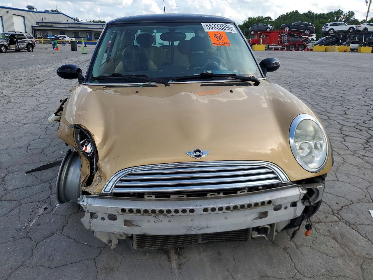 2003 Mini Cooper Gold vin: WMWRC33433TJ51459