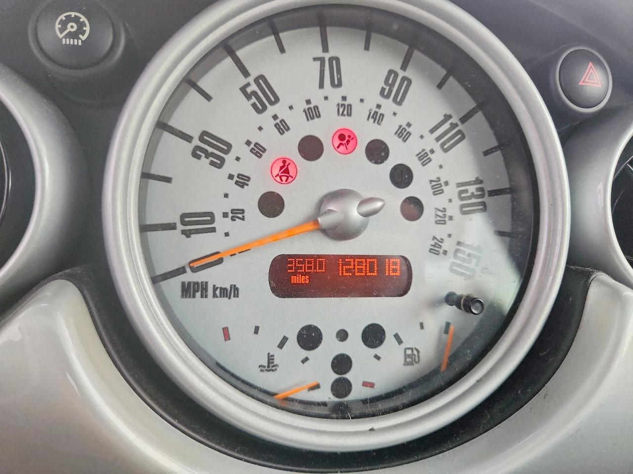 2002 Mini Cooper Yellow vin: WMWRC33442TC37896