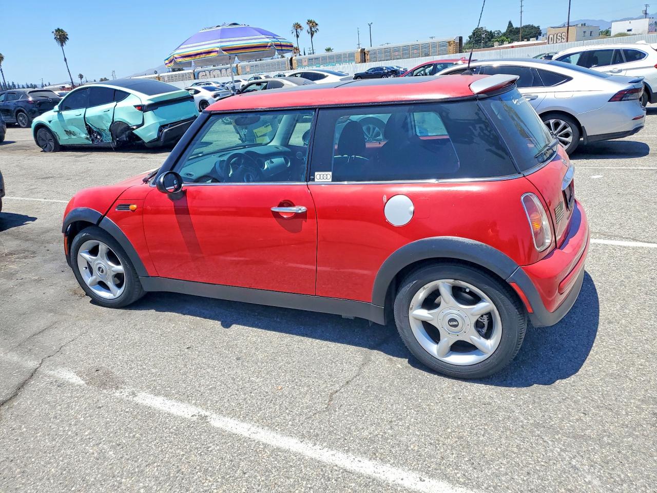 2002 Mini Cooper Red vin: WMWRC33442TE12342