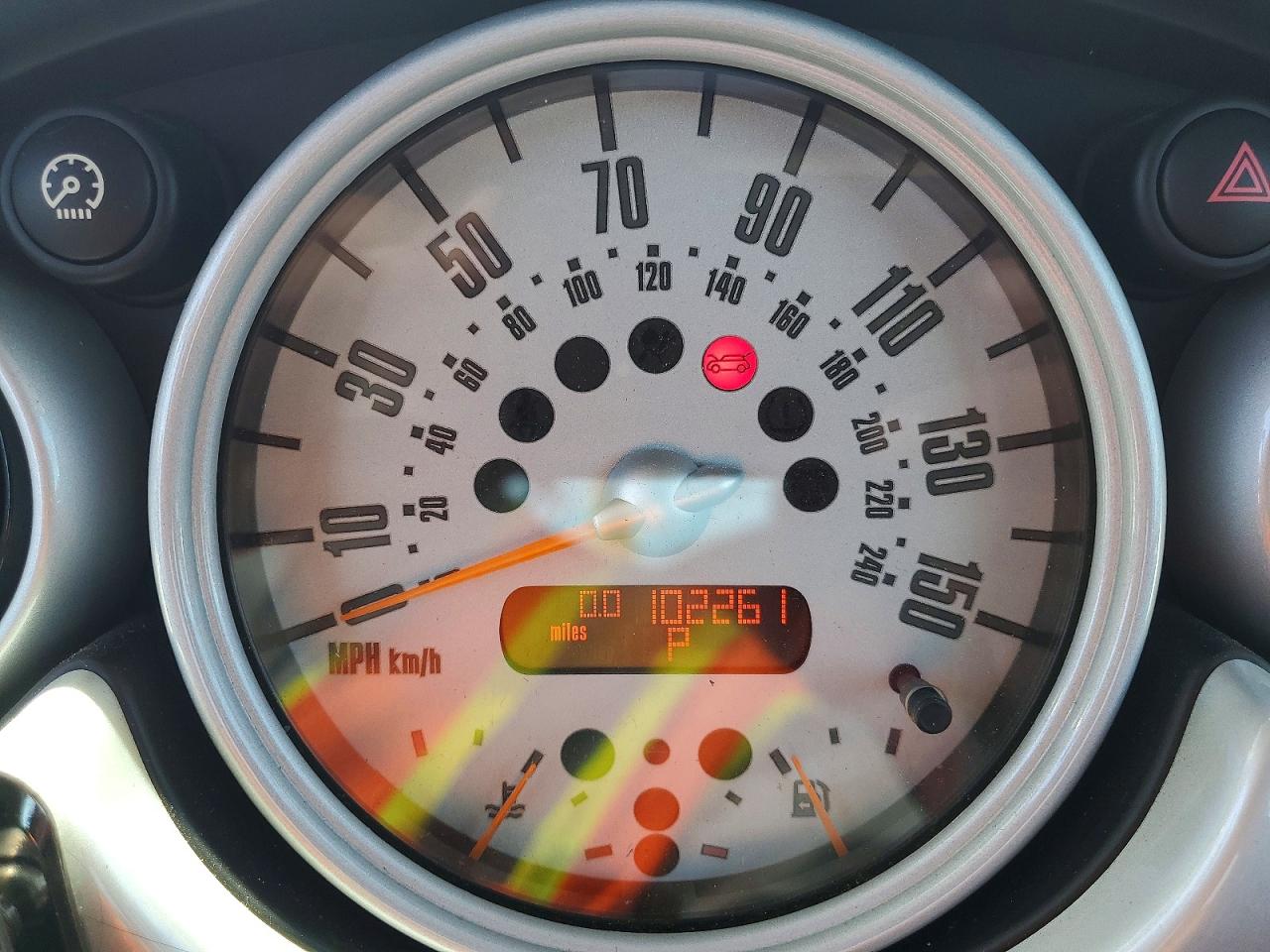 2002 Mini Cooper Red vin: WMWRC33442TE12342