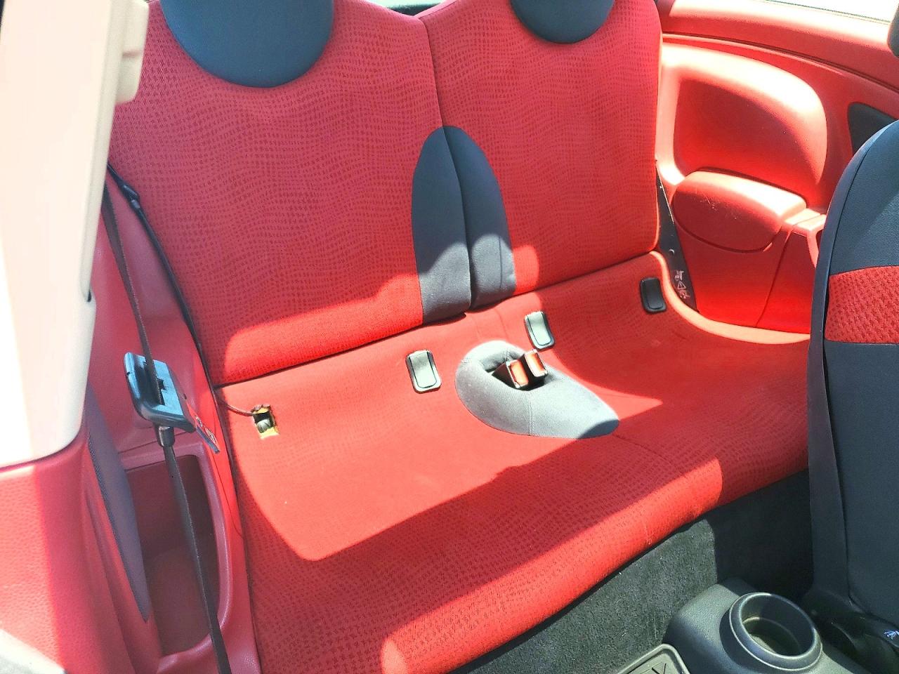 2002 Mini Cooper Red vin: WMWRC33442TE12342