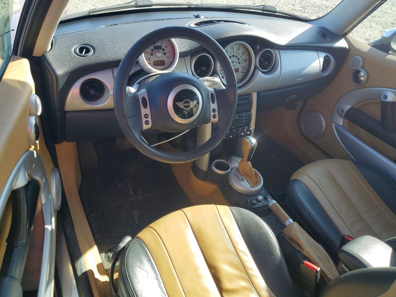 2003 Mini Cooper Base 2d Hatch Black vin: WMWRC33443TE15792