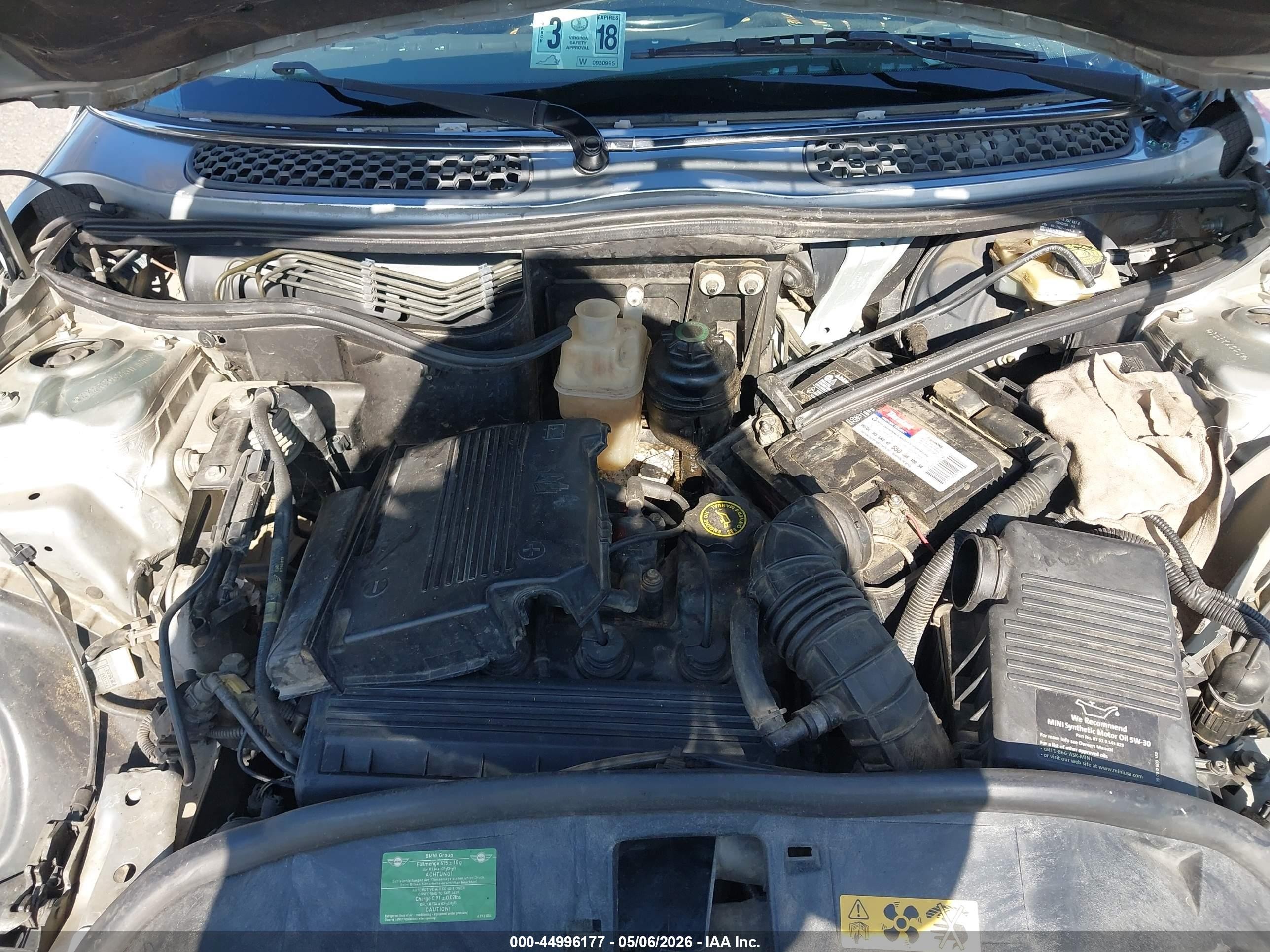 2003 Mini Cooper   Silver vin: WMWRC33443TE16764